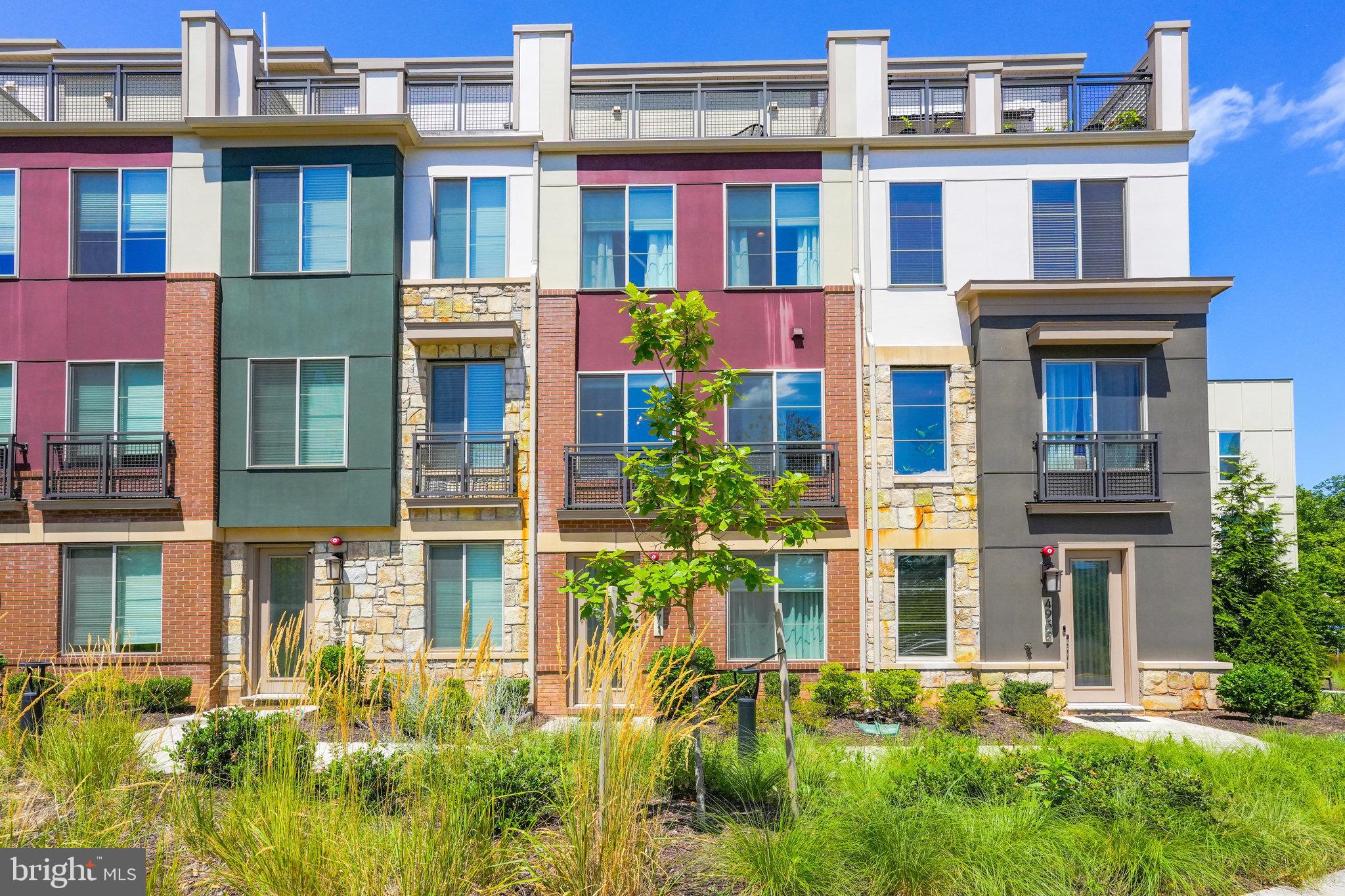4971 LAKESIDE CROSSING