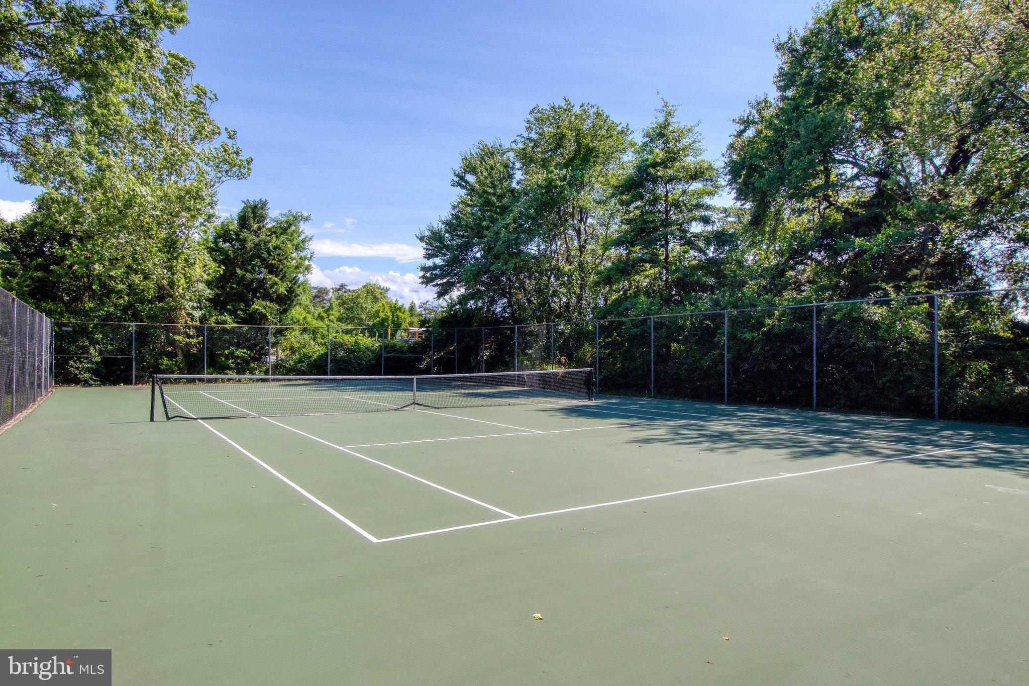3964 ROSEBAY COURT