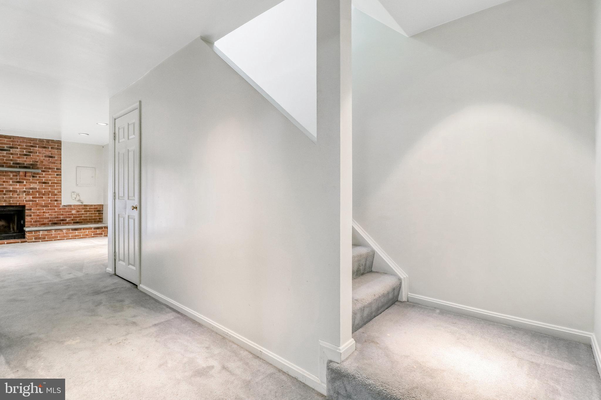 3964 ROSEBAY COURT