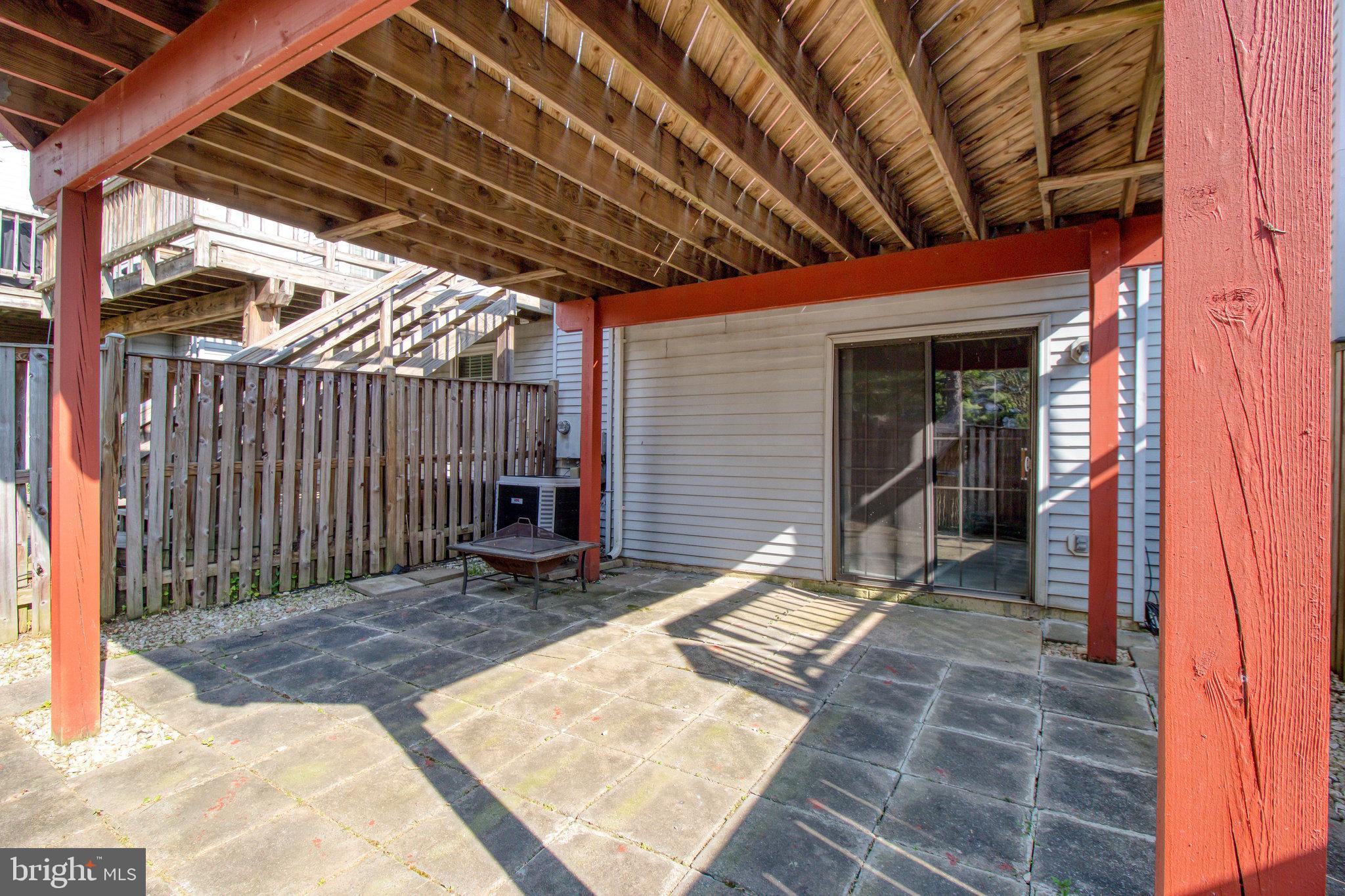 3964 ROSEBAY COURT
