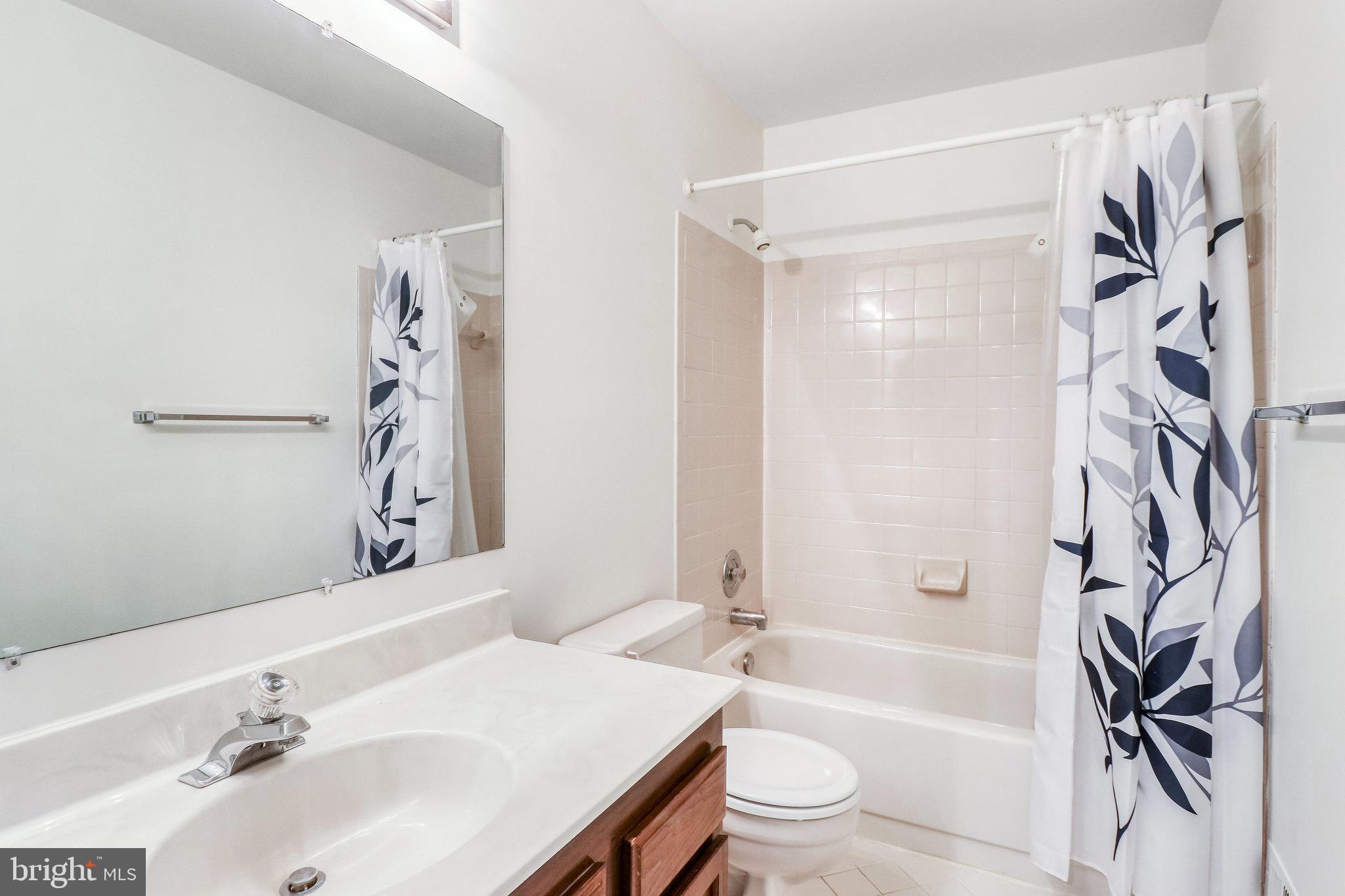 3964 ROSEBAY COURT