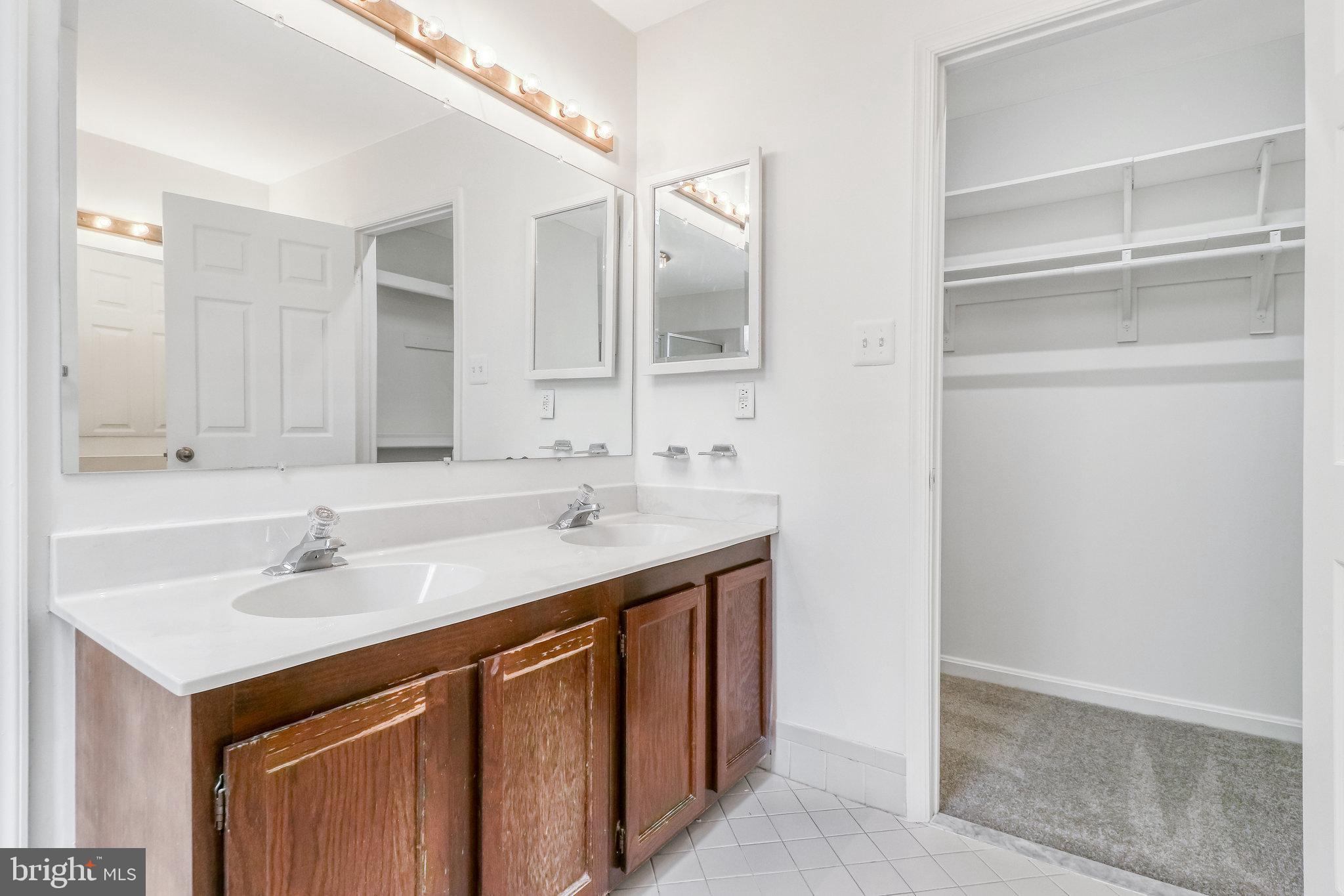 3964 ROSEBAY COURT