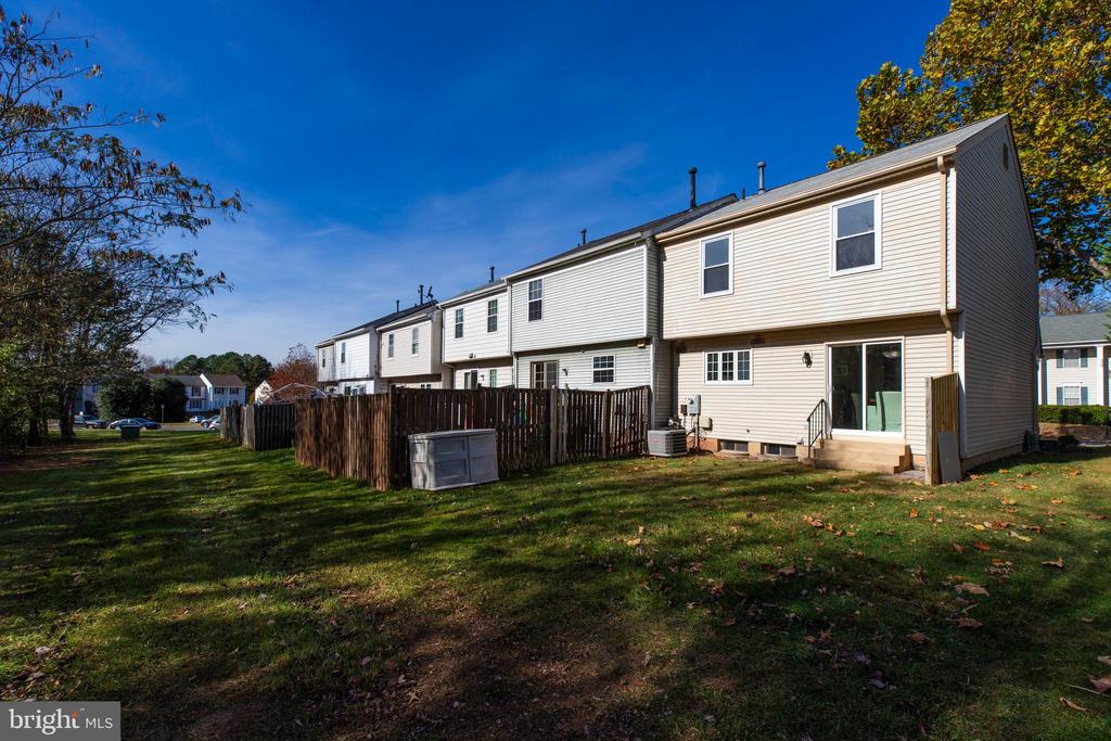 3284 TAYLOE COURT