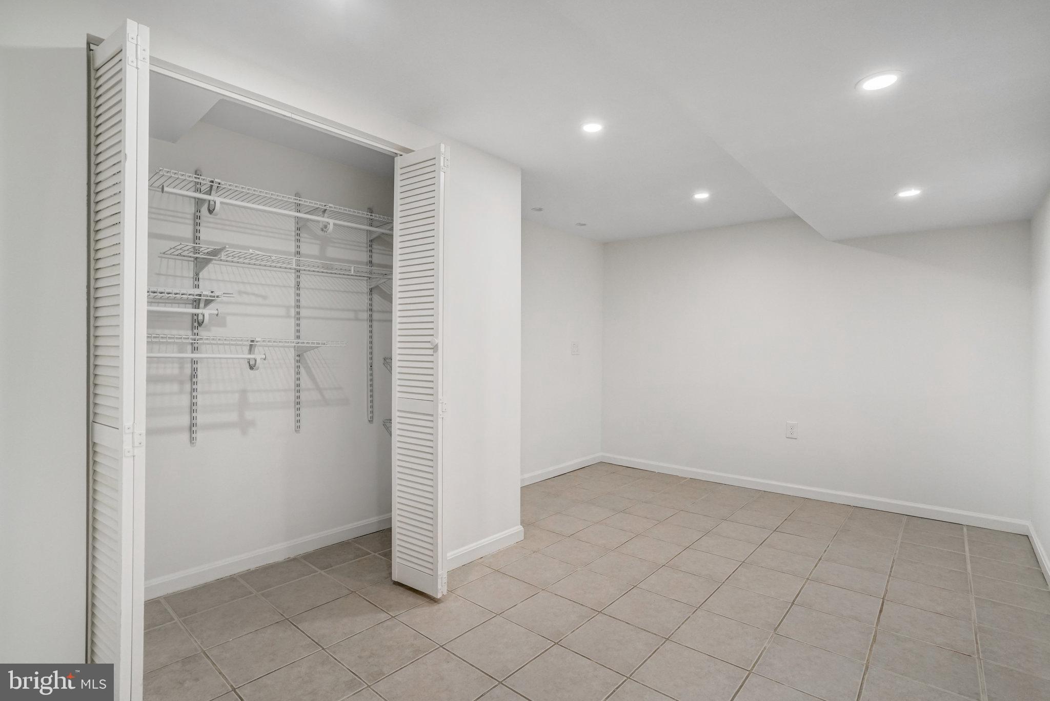 2833 SUMMERFIELD ROAD