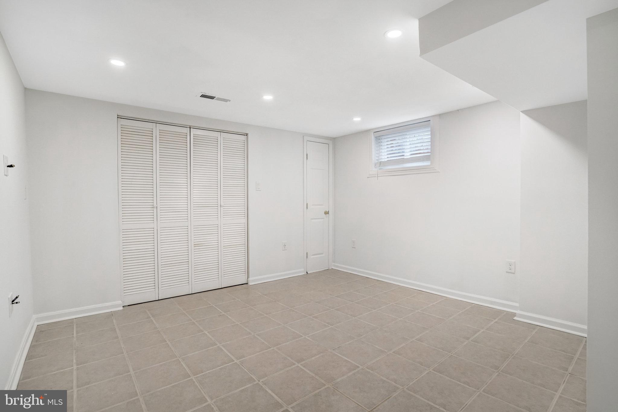 2833 SUMMERFIELD ROAD
