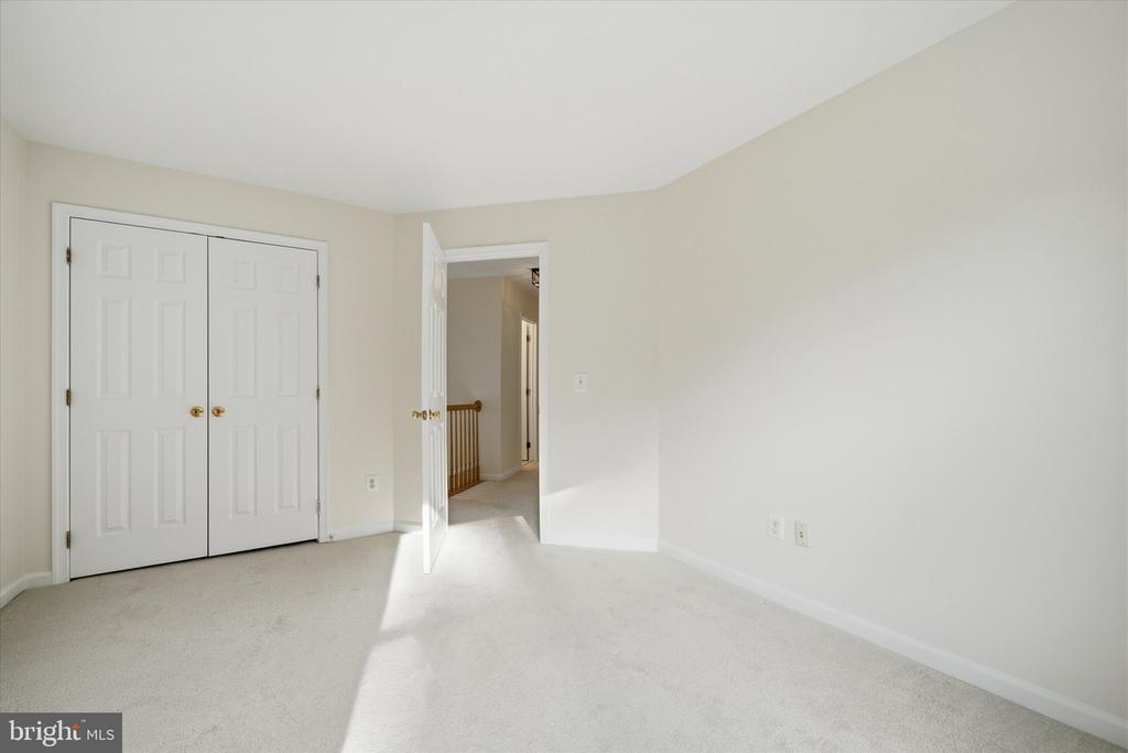 3116 WHITE DAISY PLACE