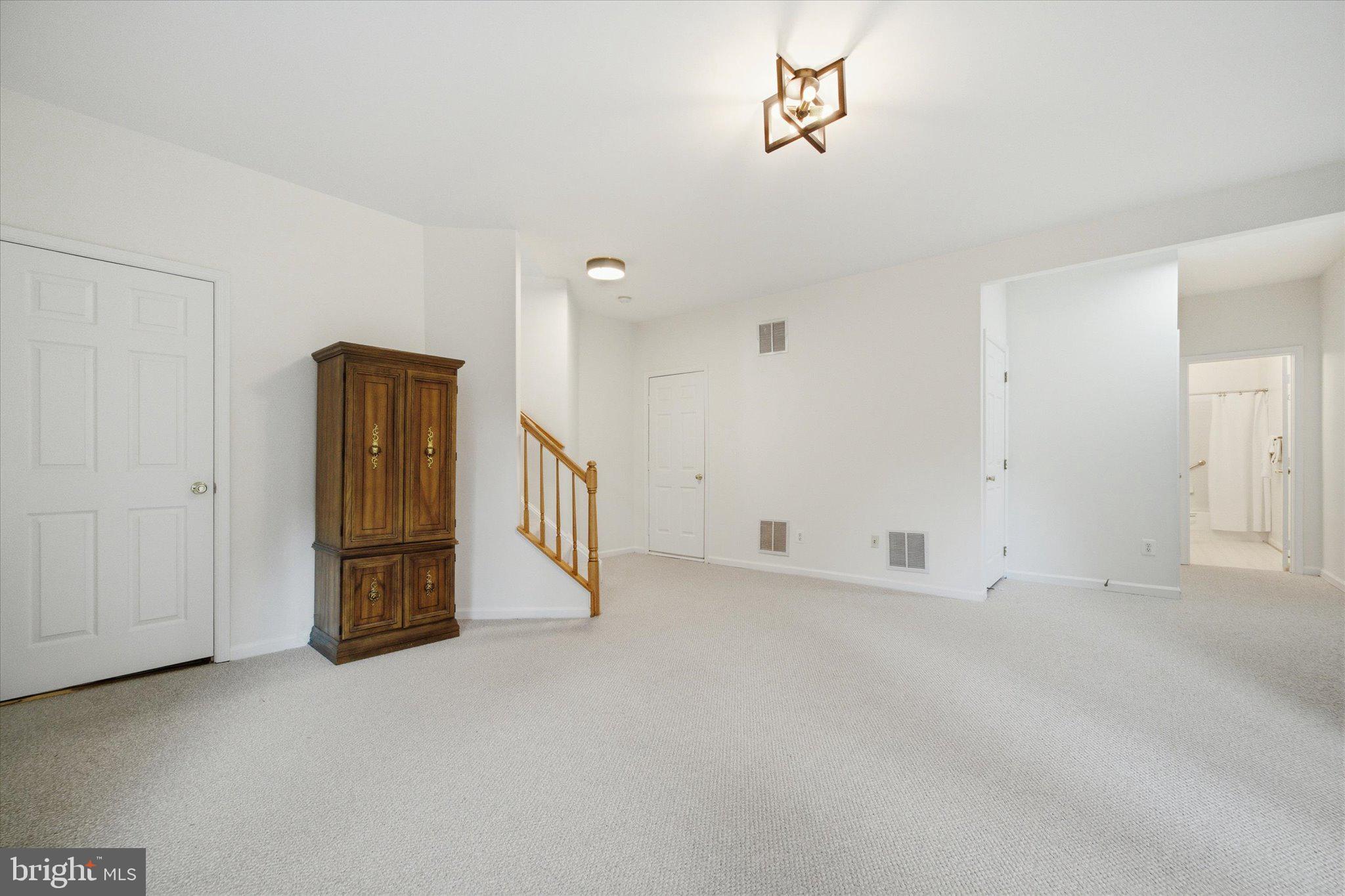 3116 WHITE DAISY PLACE