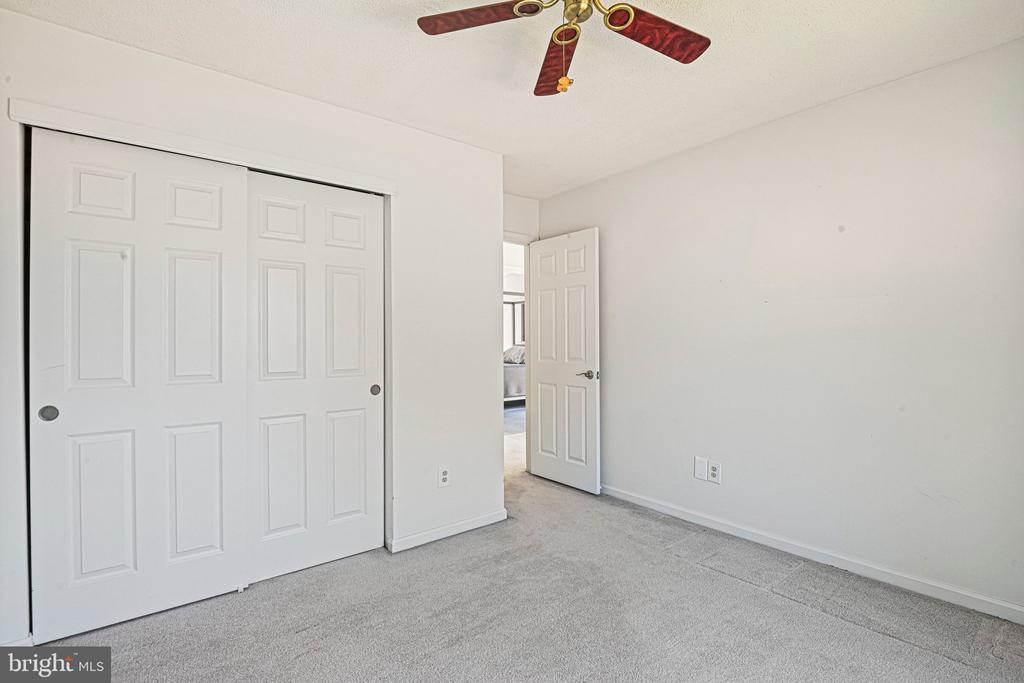 13481 LAKE SHORE DRIVE