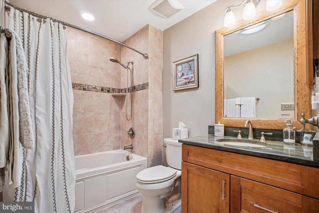 12406 SHALLOW FORD COURT