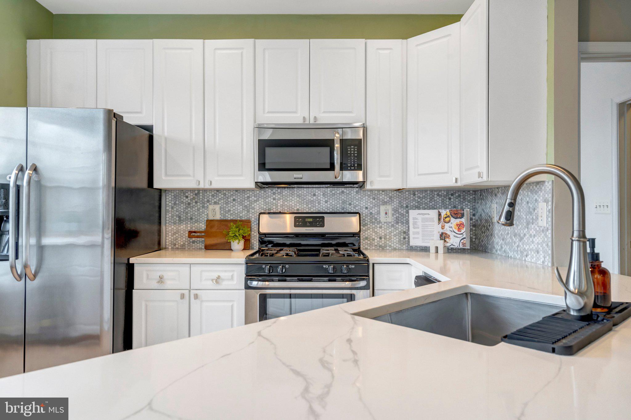 4200 MOZART BRIGADE LANE Q