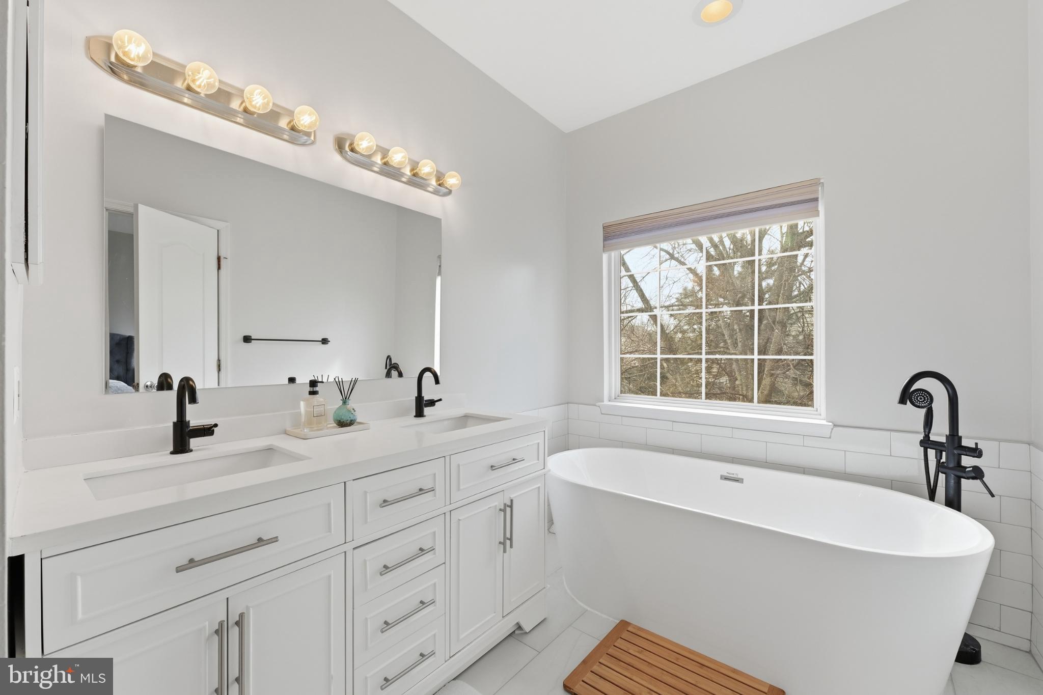 13993 SAWTEETH WAY
