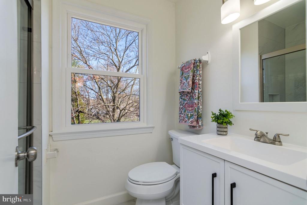 412 MAGNOLIA COURT