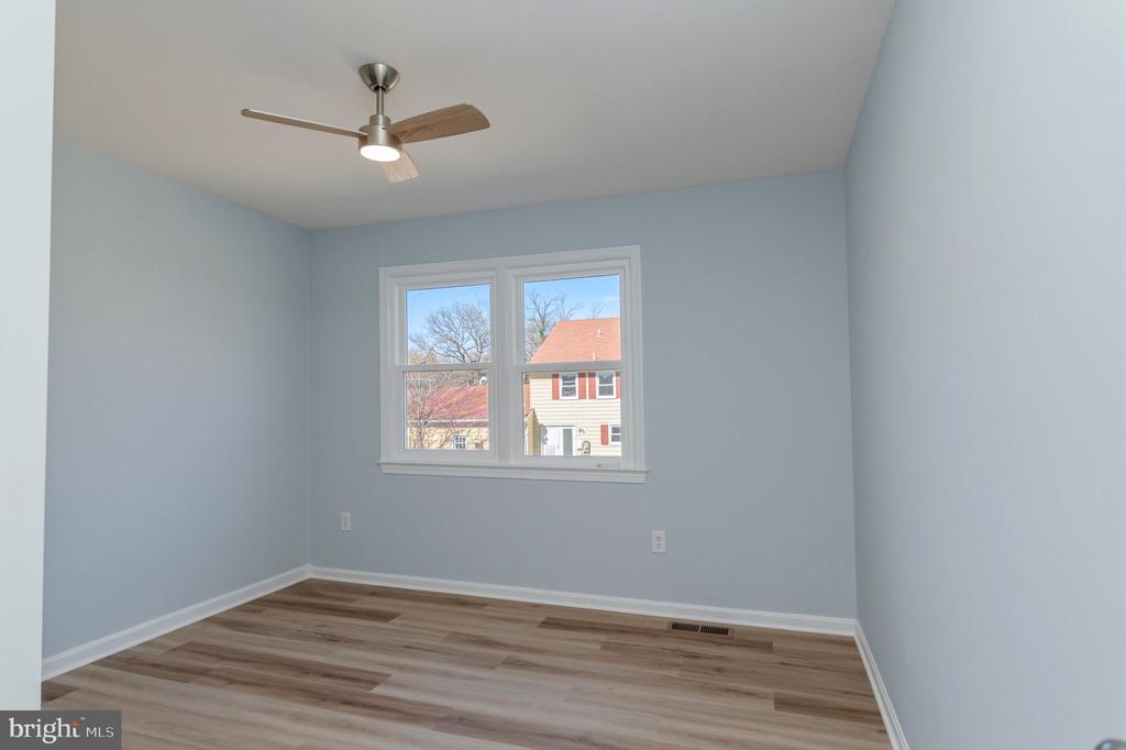 412 MAGNOLIA COURT