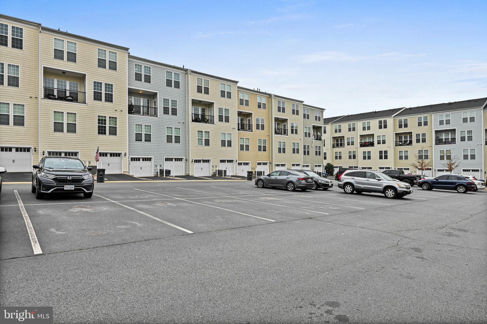 42787 BURRELL SQUARE