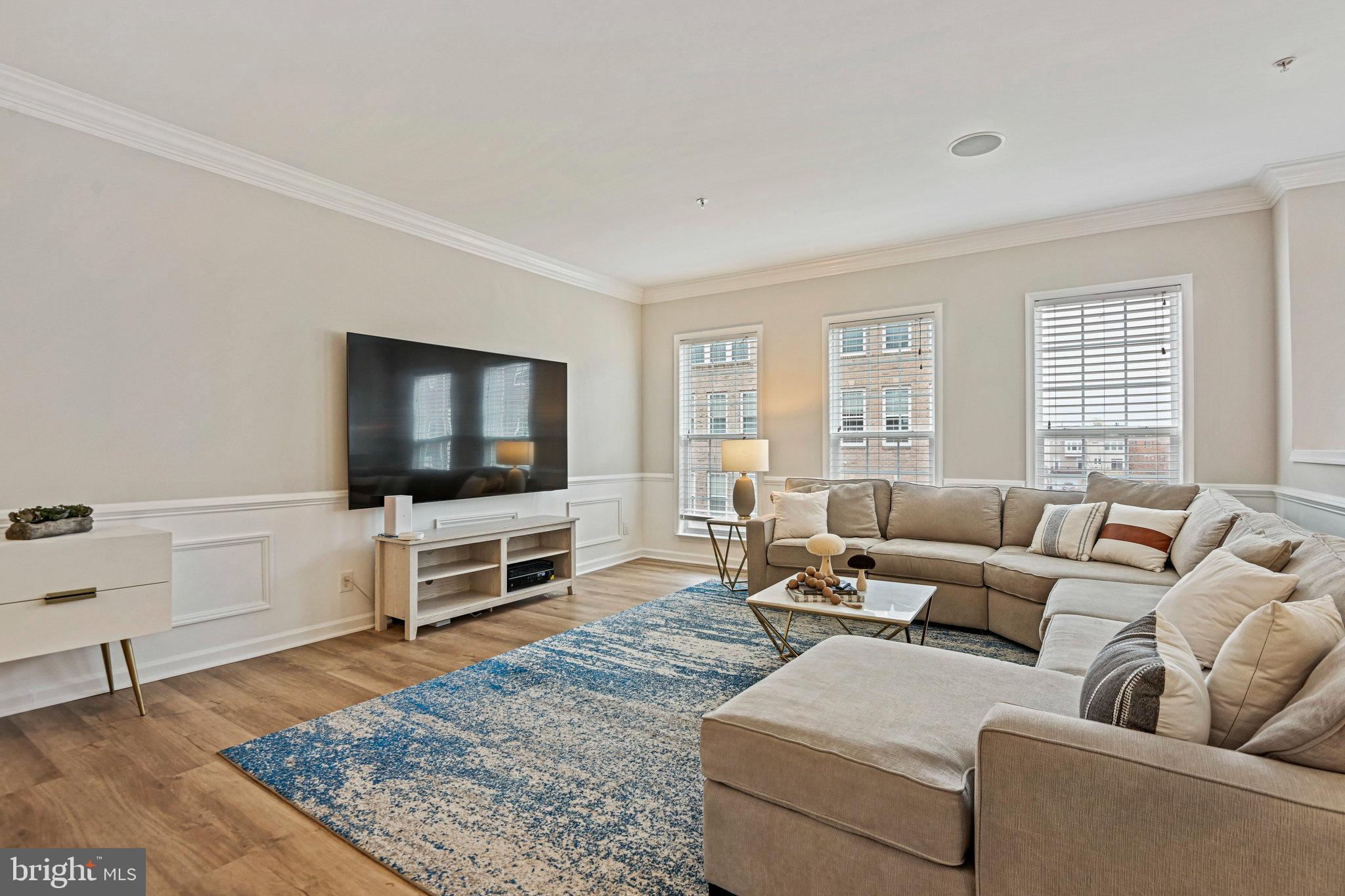 42787 BURRELL SQUARE