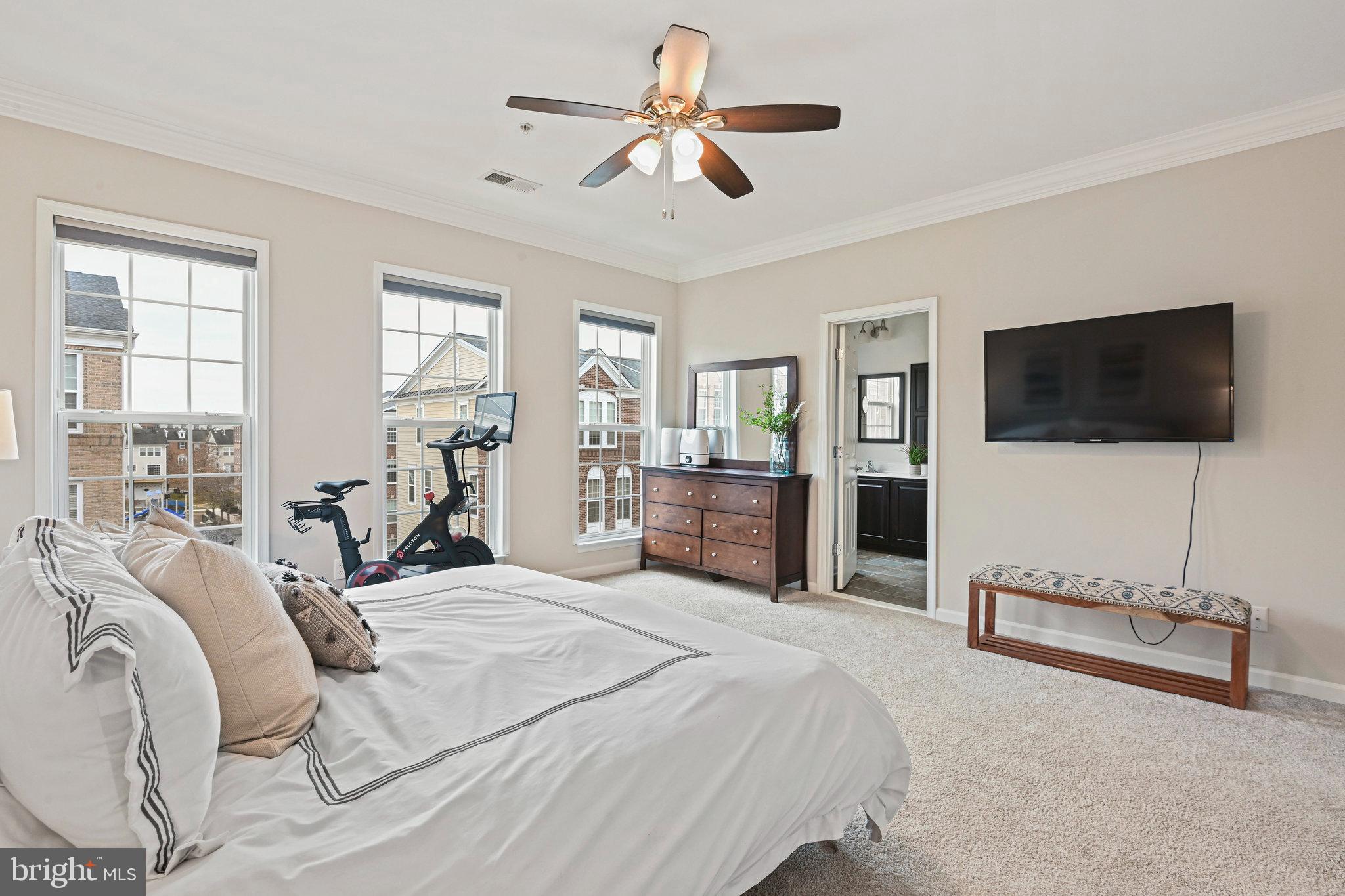 42787 BURRELL SQUARE