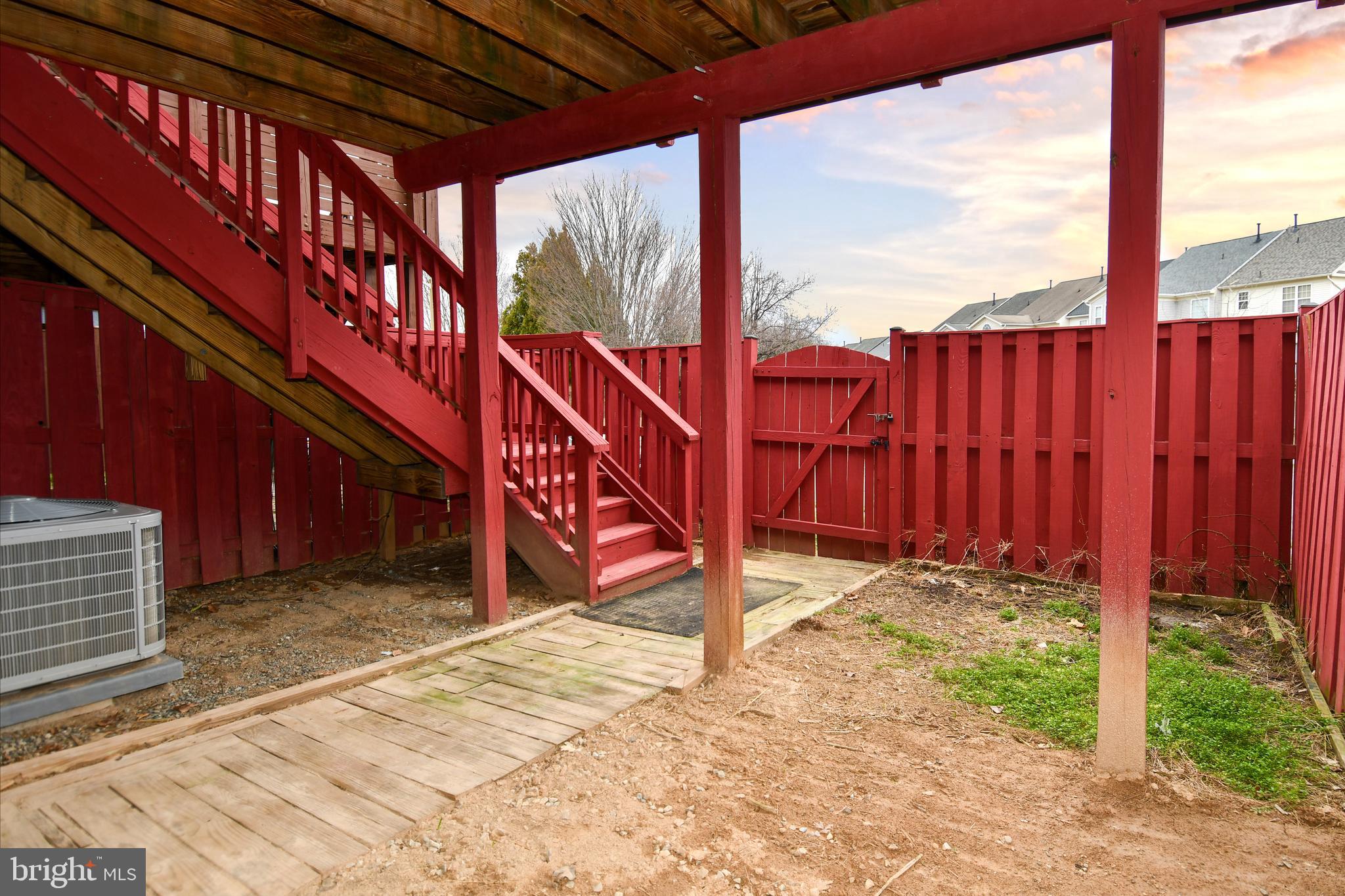 9415 LANAE LANE