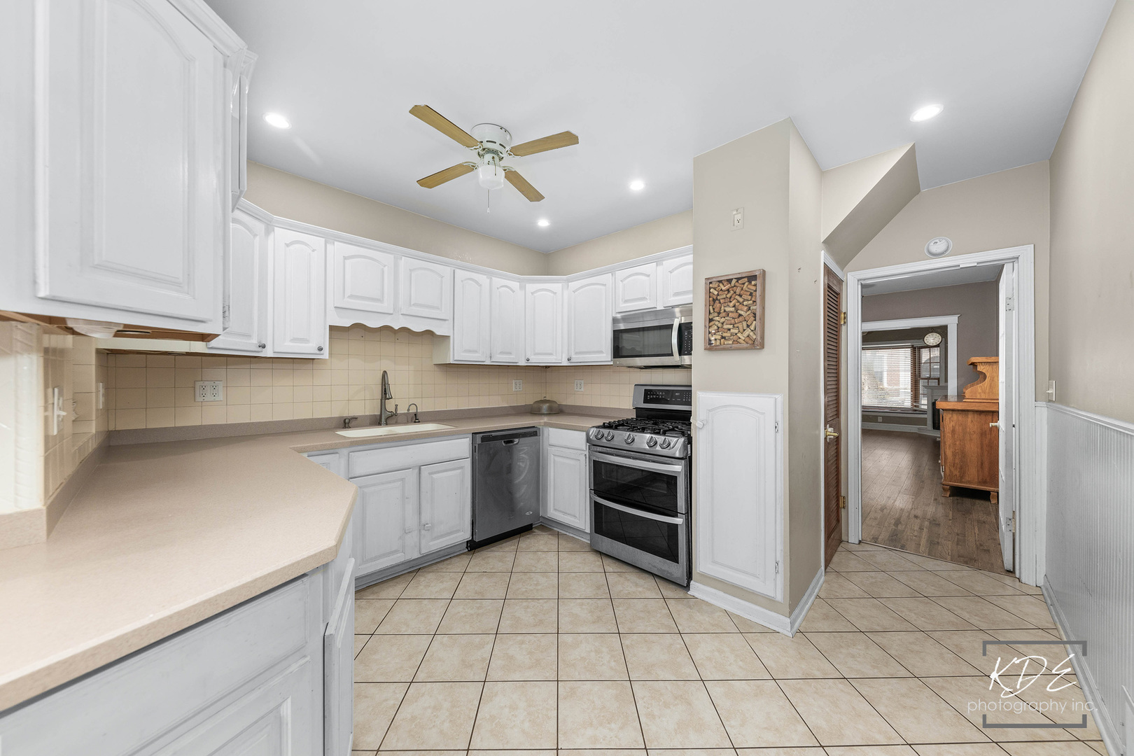 3829 N New England Avenue