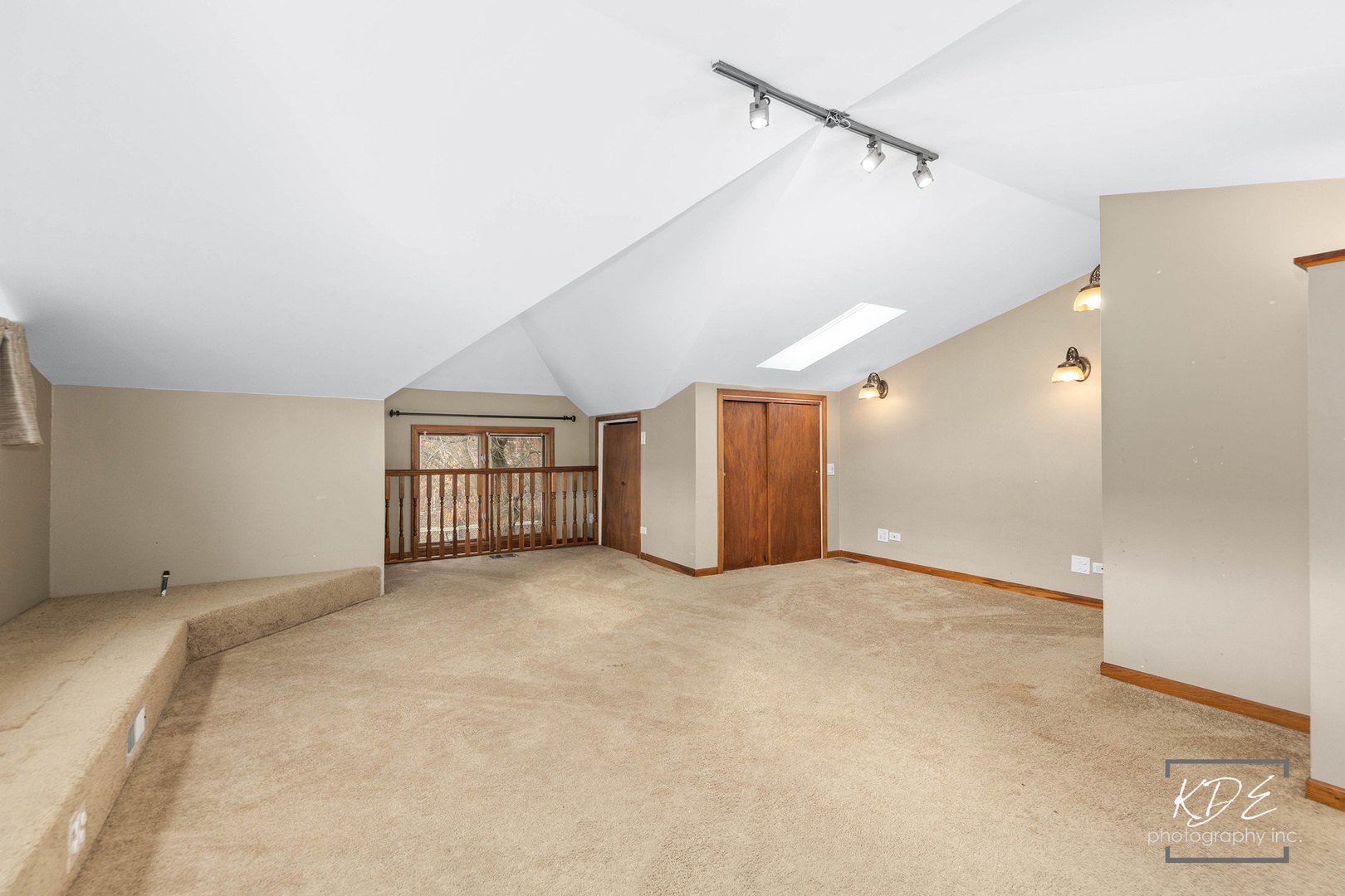 3829 N New England Avenue