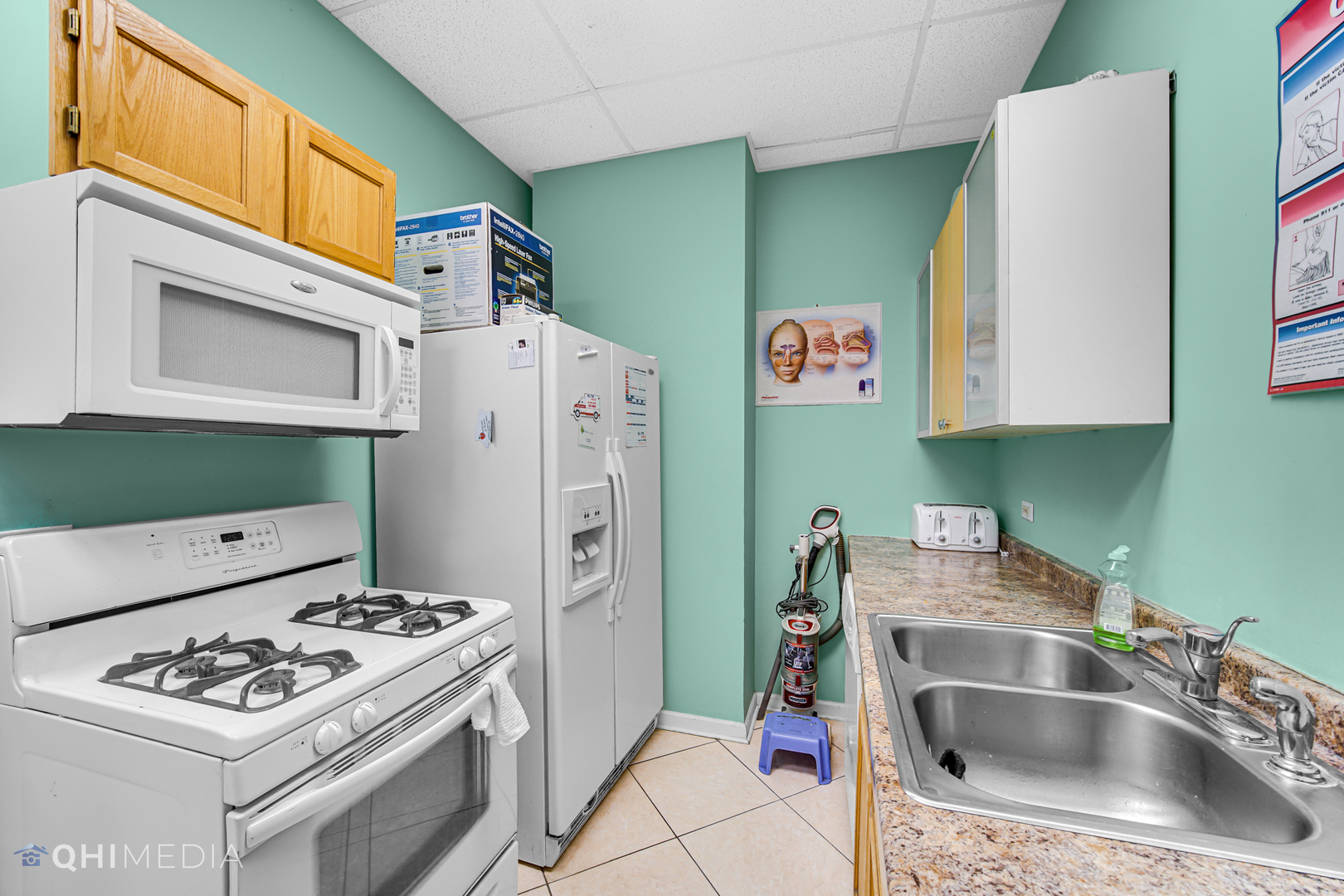 2714 W Peterson Avenue