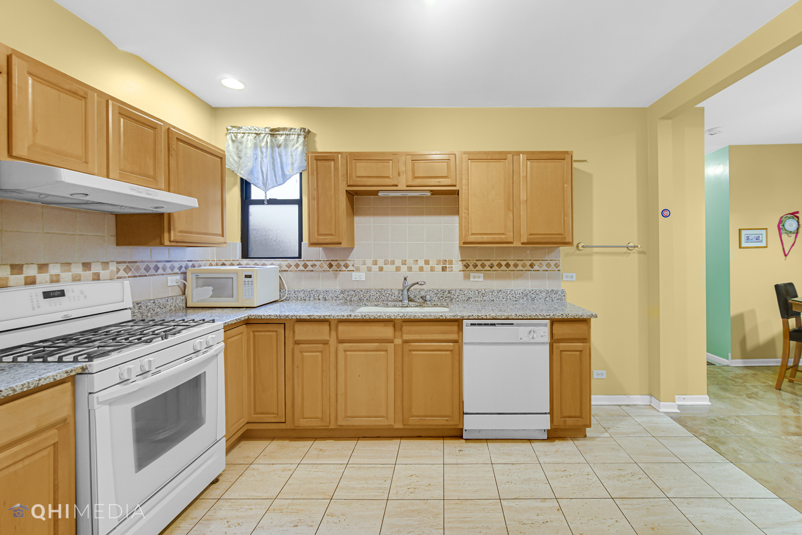 2714 W Peterson Avenue