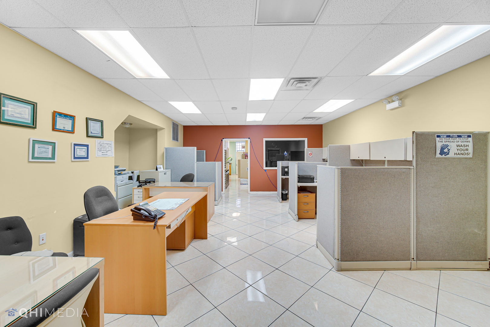 2714 W Peterson Avenue