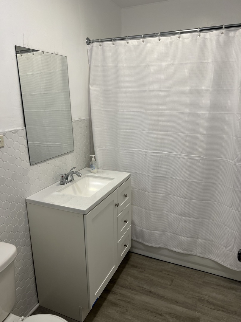 1623 Greenleaf Street Unit: 2