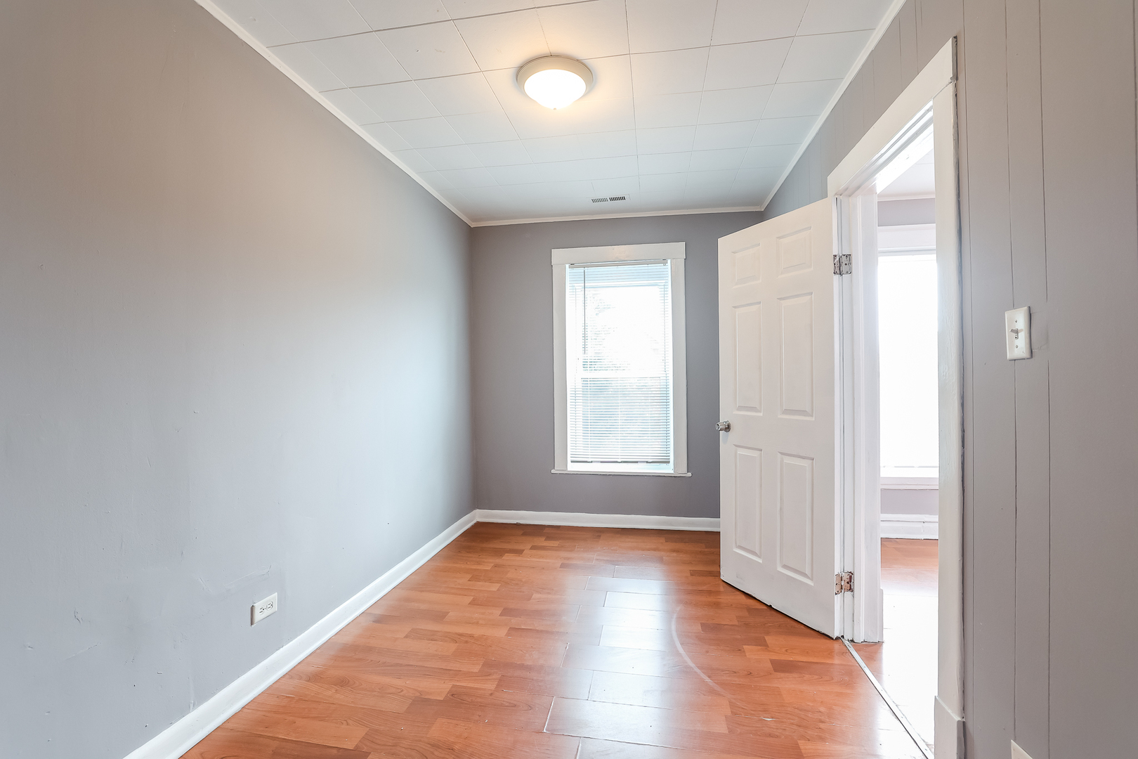 1240 Victoria Avenue