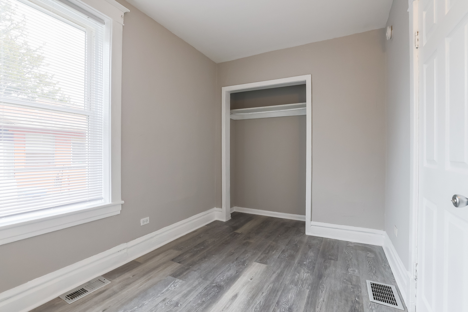 1240 Victoria Avenue