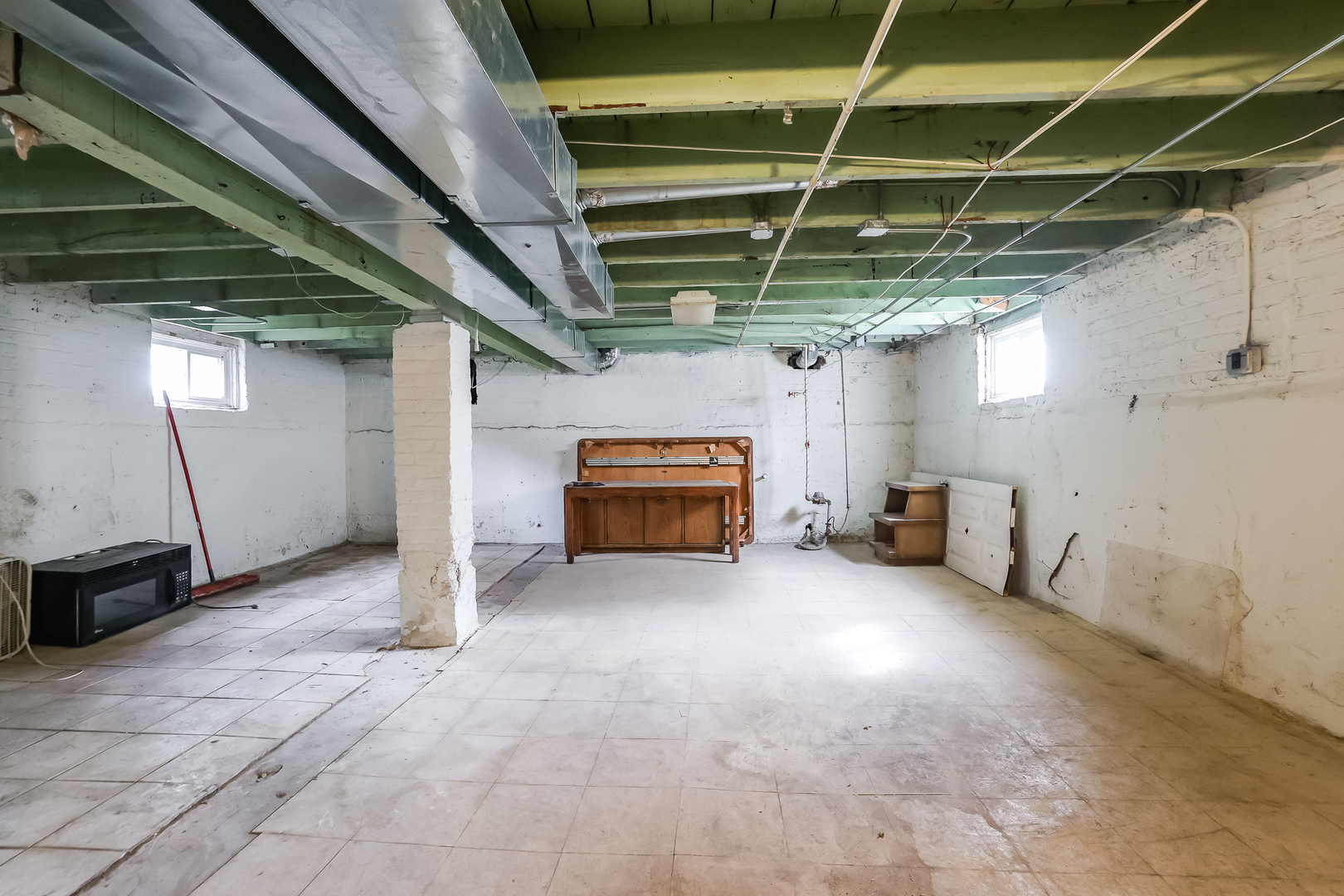 1240 Victoria Avenue