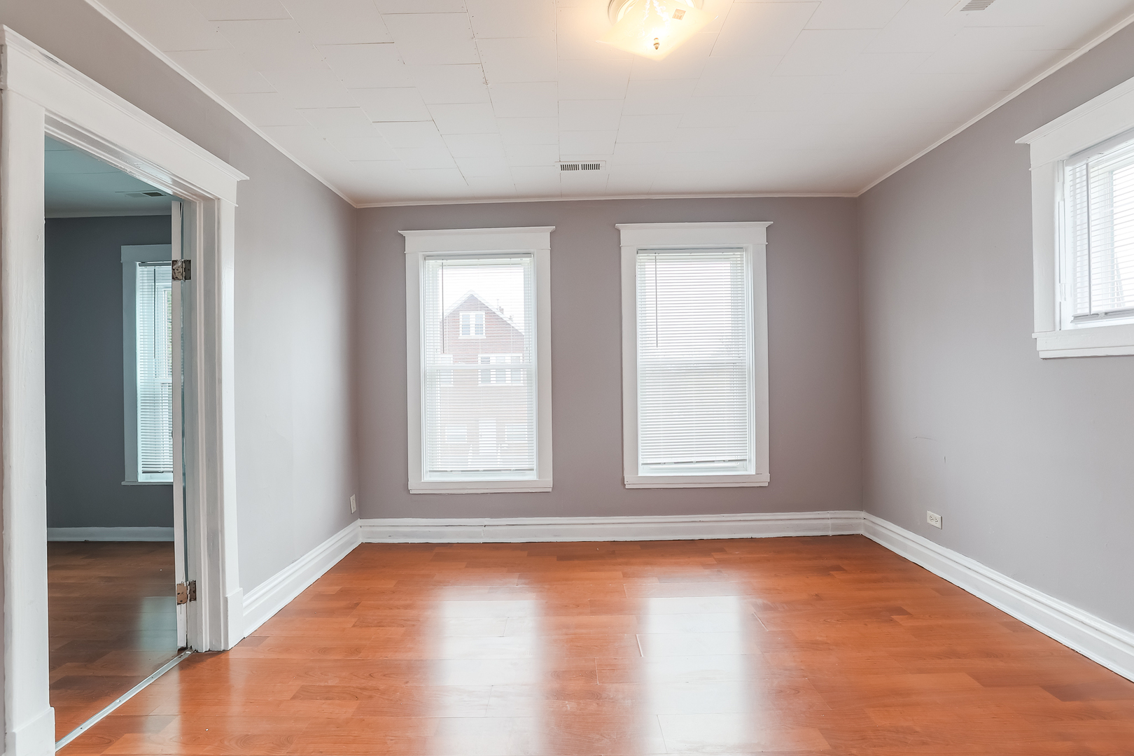 1240 Victoria Avenue