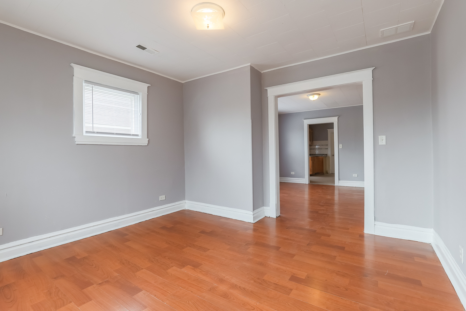 1240 Victoria Avenue