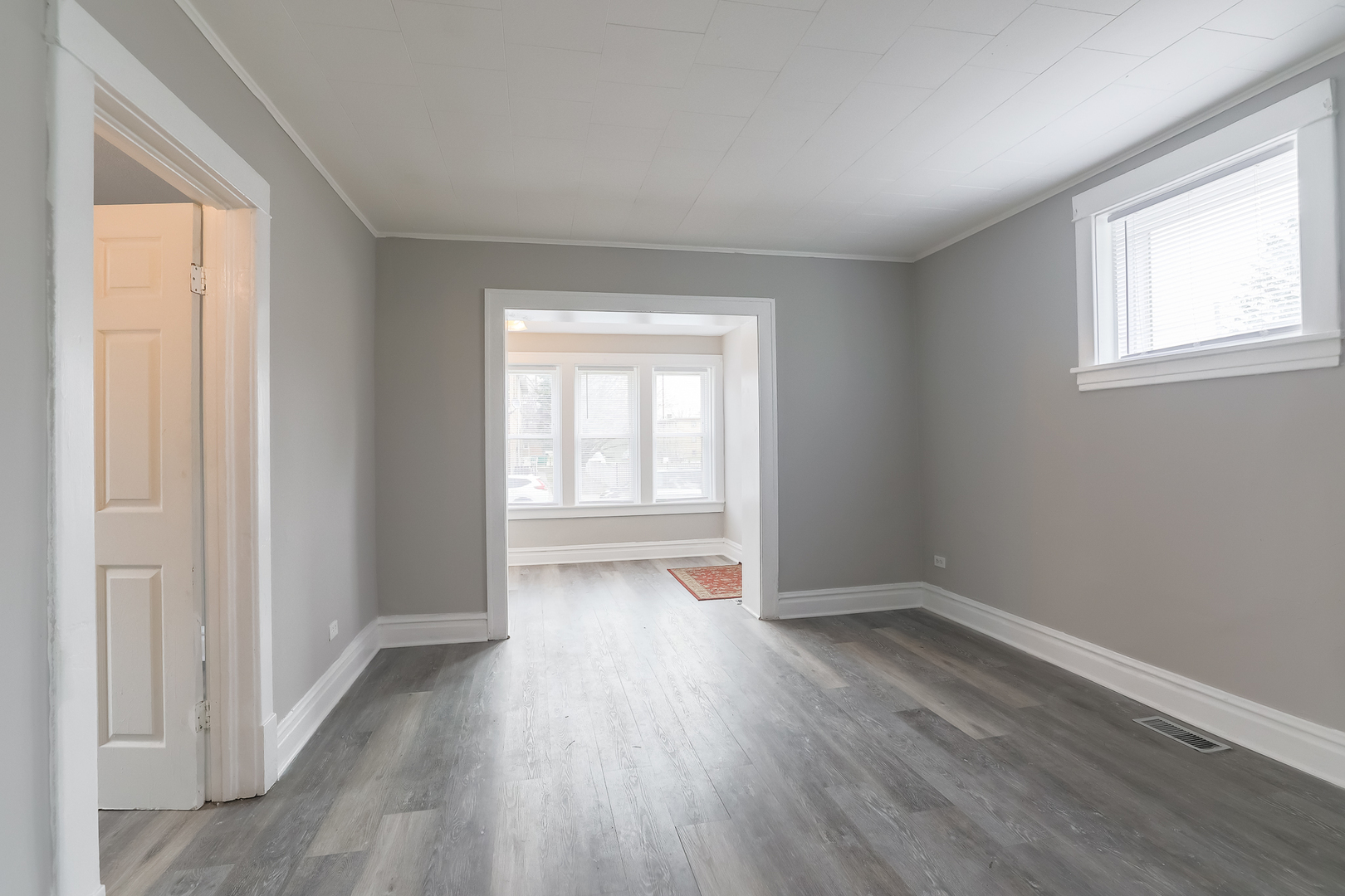 1240 Victoria Avenue