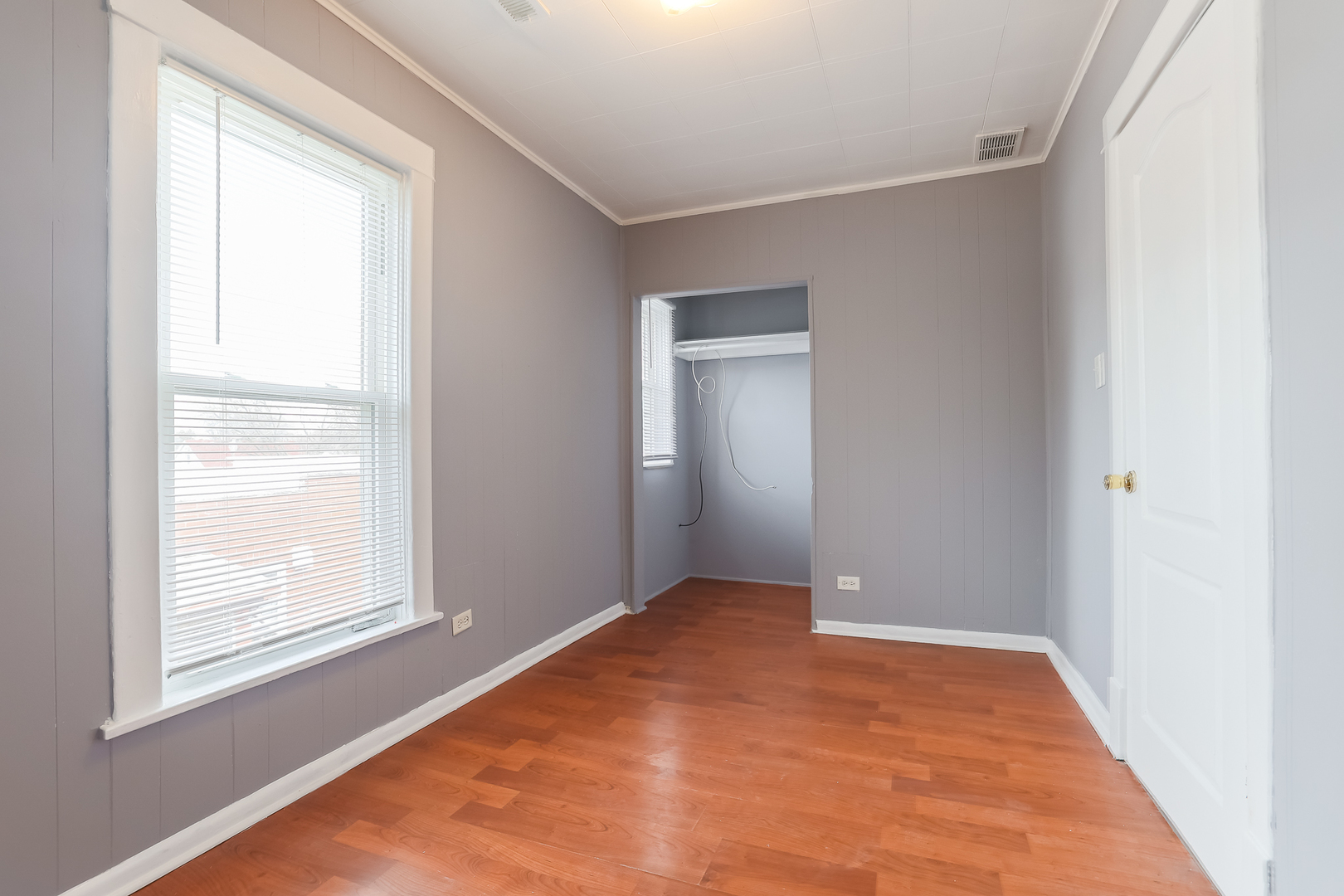 1240 Victoria Avenue