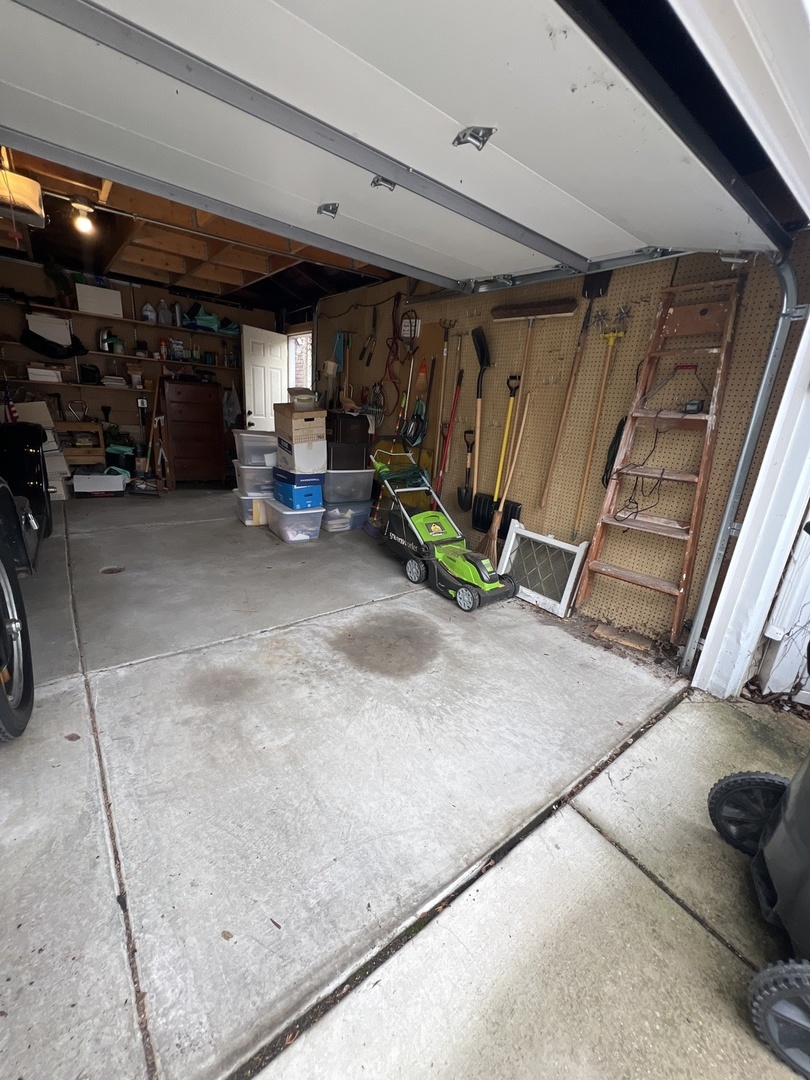 6048 N Monitor Avenue Unit: A