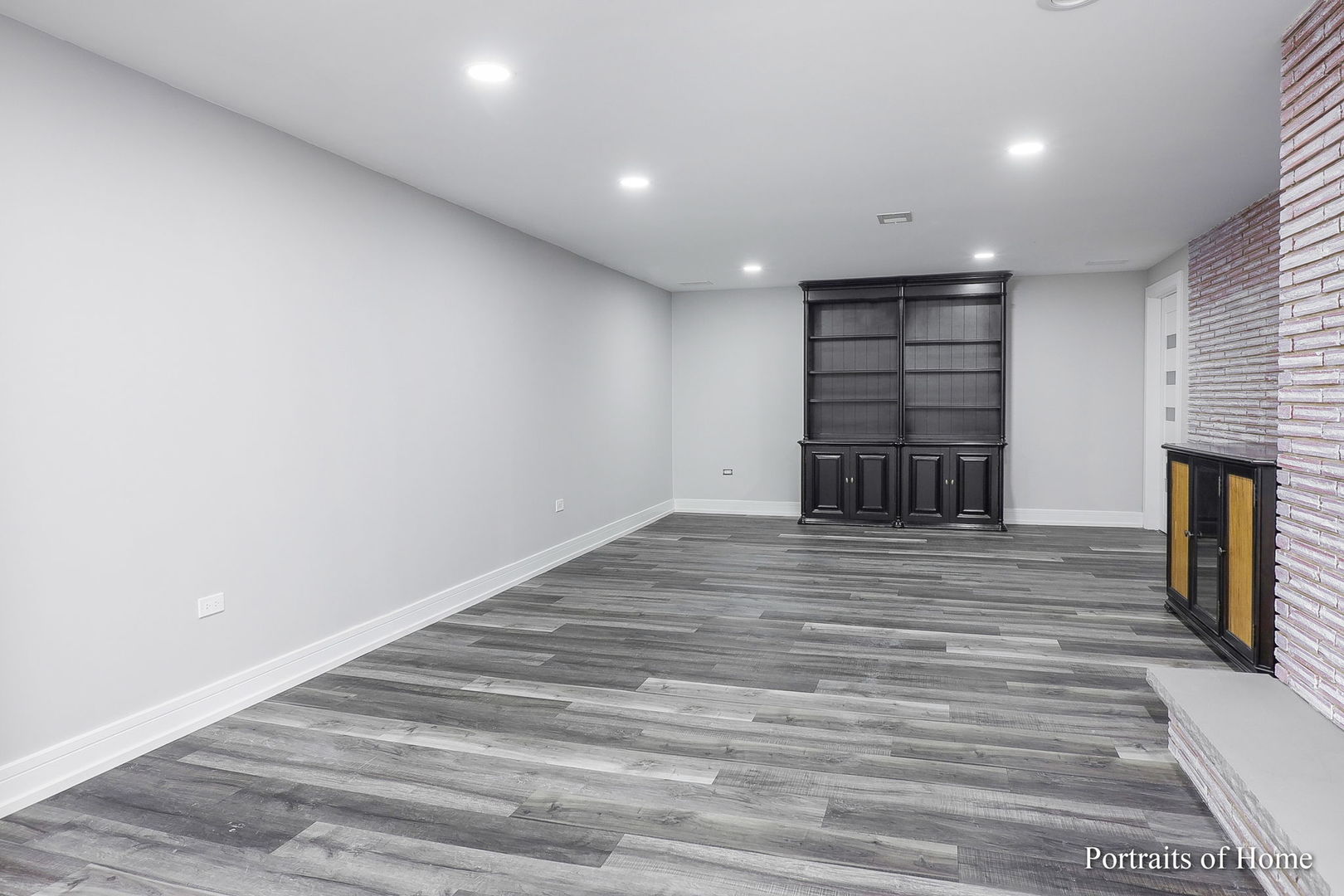 22W111 Hickory Court