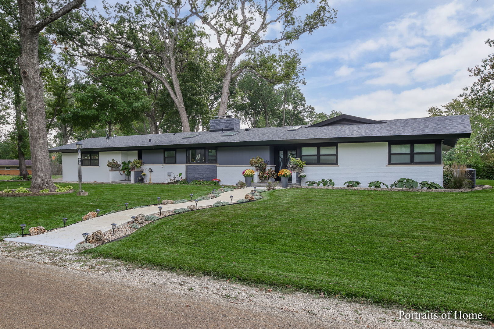 22W111 Hickory Court