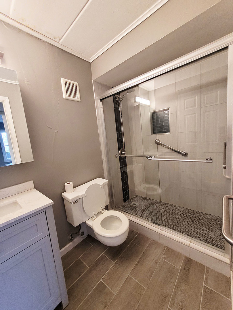 2820 Dundee Road Unit: 2B