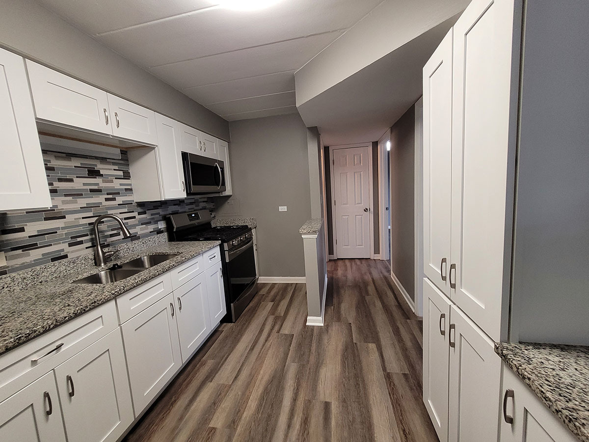 2820 Dundee Road Unit: 2B