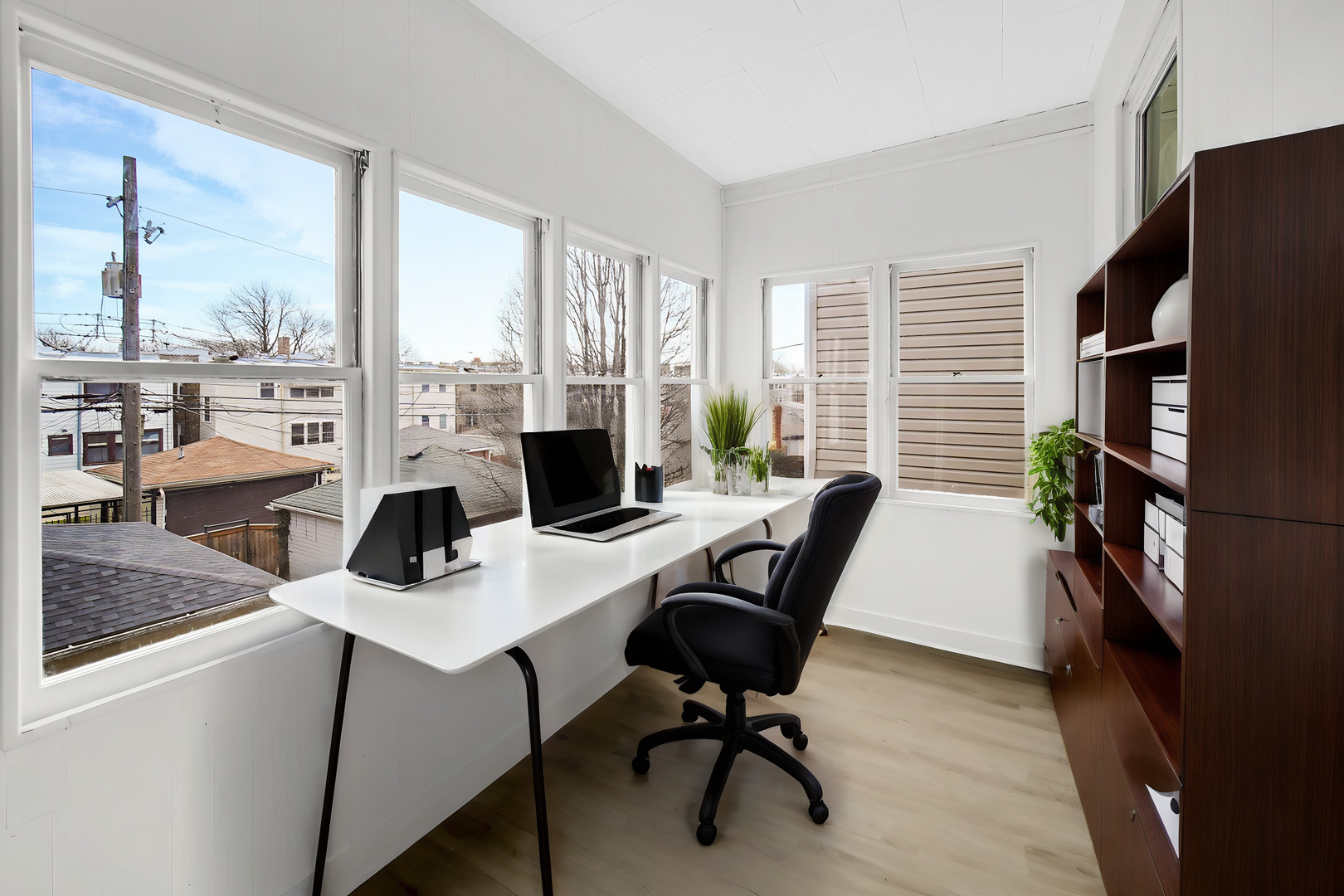 3645 N Albany Avenue