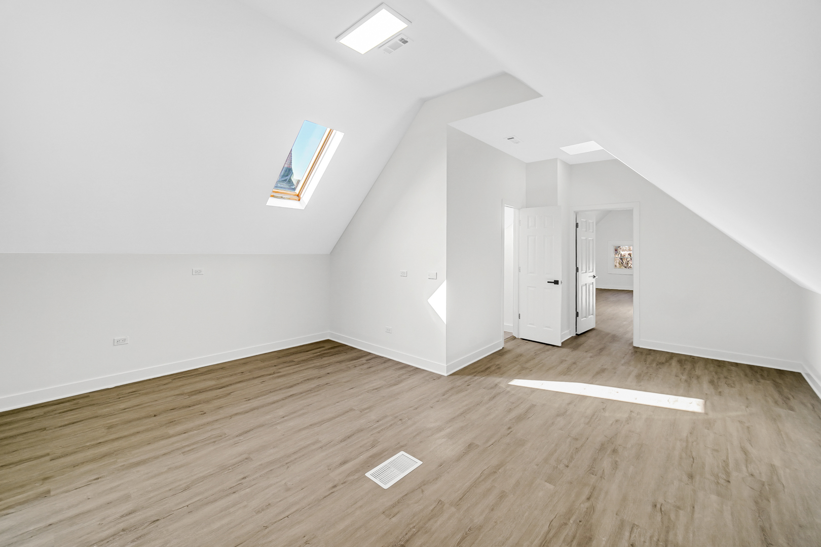 3645 N Albany Avenue