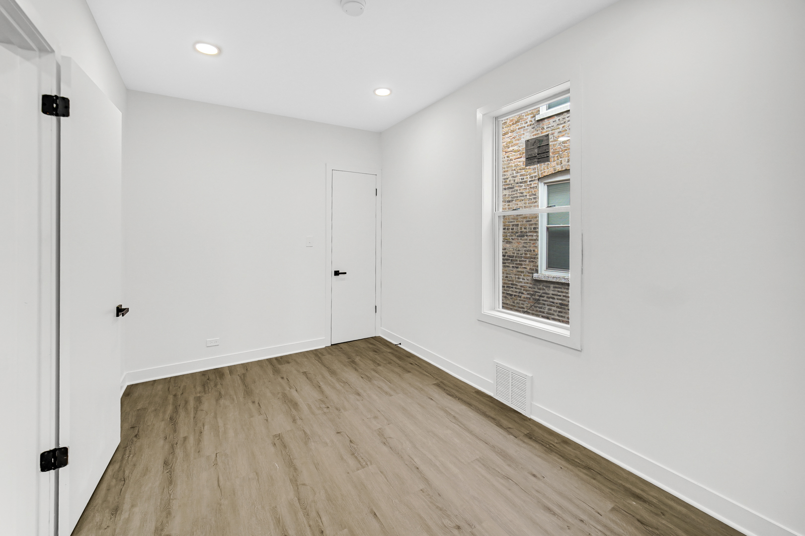 3645 N Albany Avenue