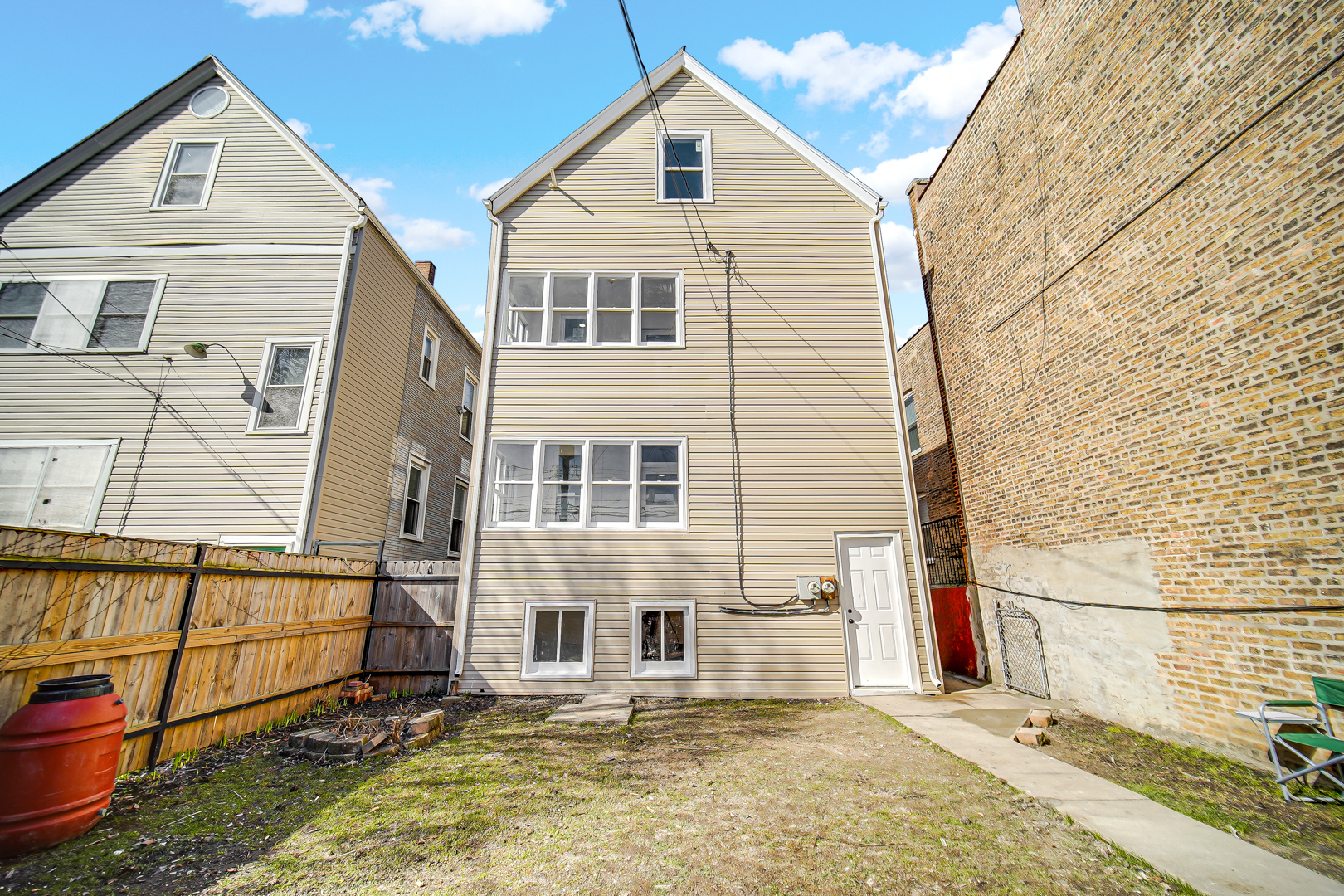 3645 N Albany Avenue