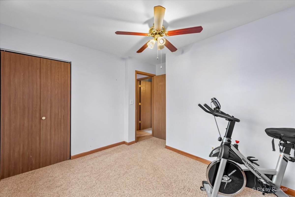 3006 E Hickory Drive