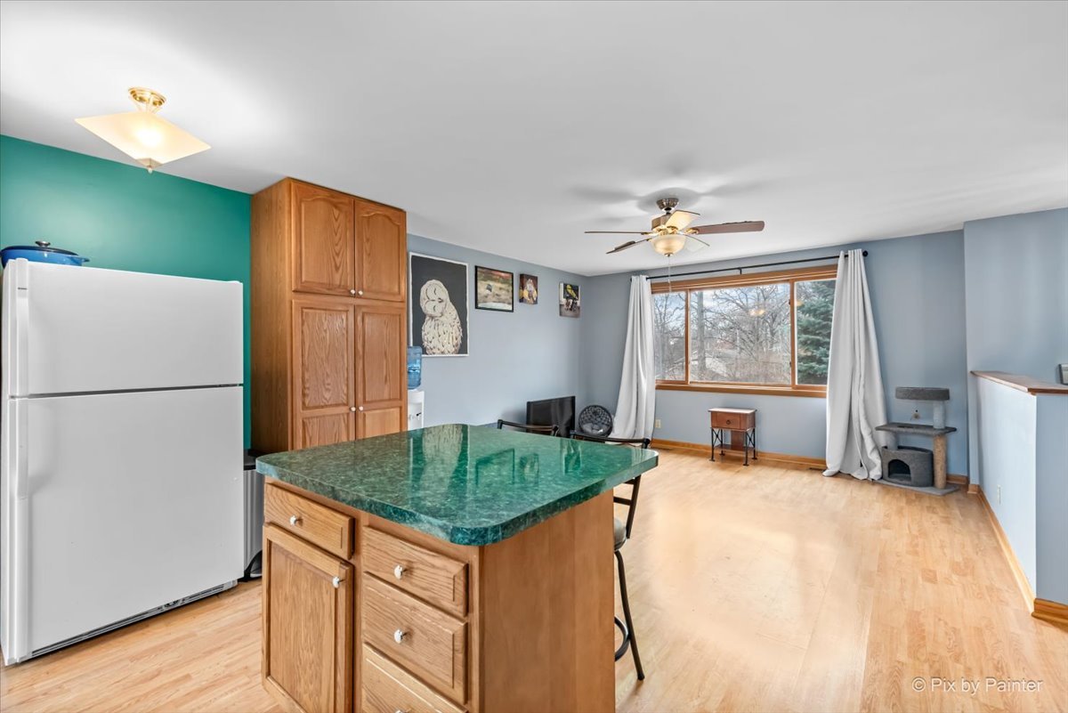 3006 E Hickory Drive