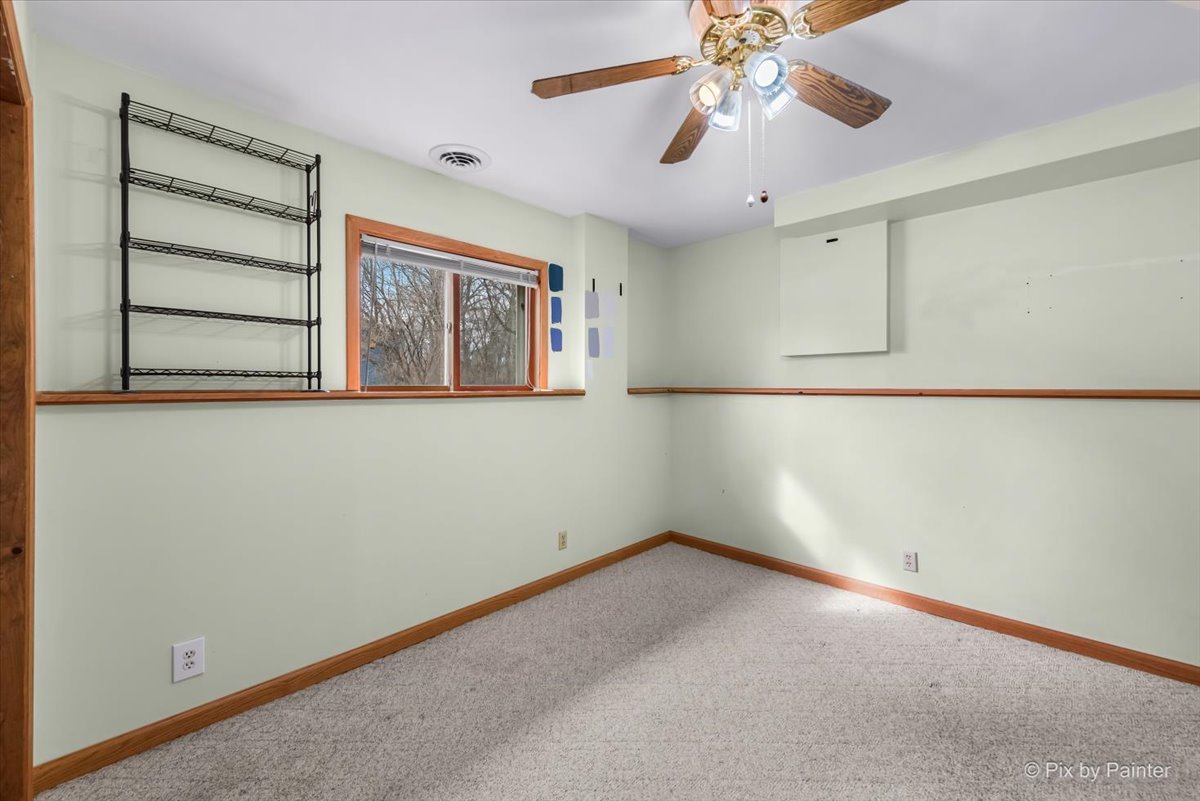 3006 E Hickory Drive