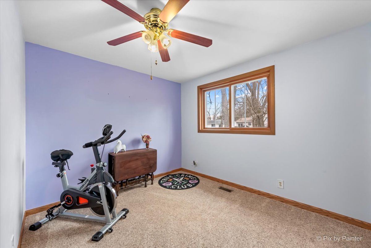 3006 E Hickory Drive