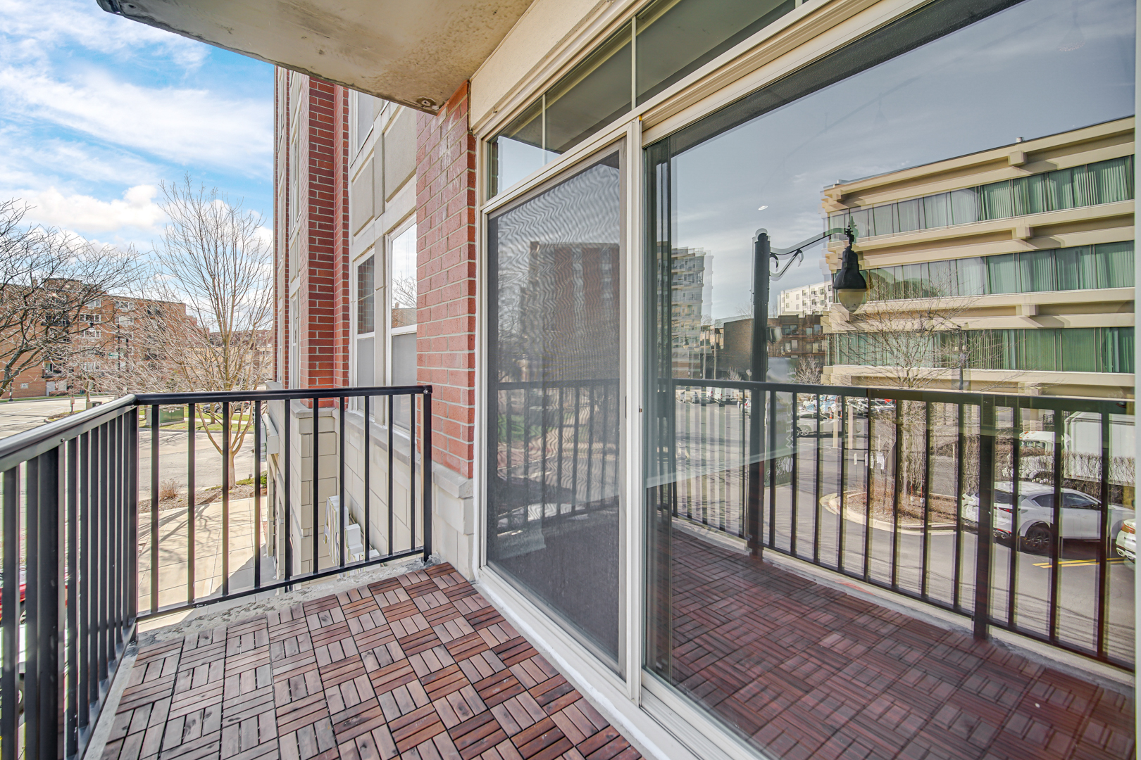 656 Pearson Street Unit: 212C