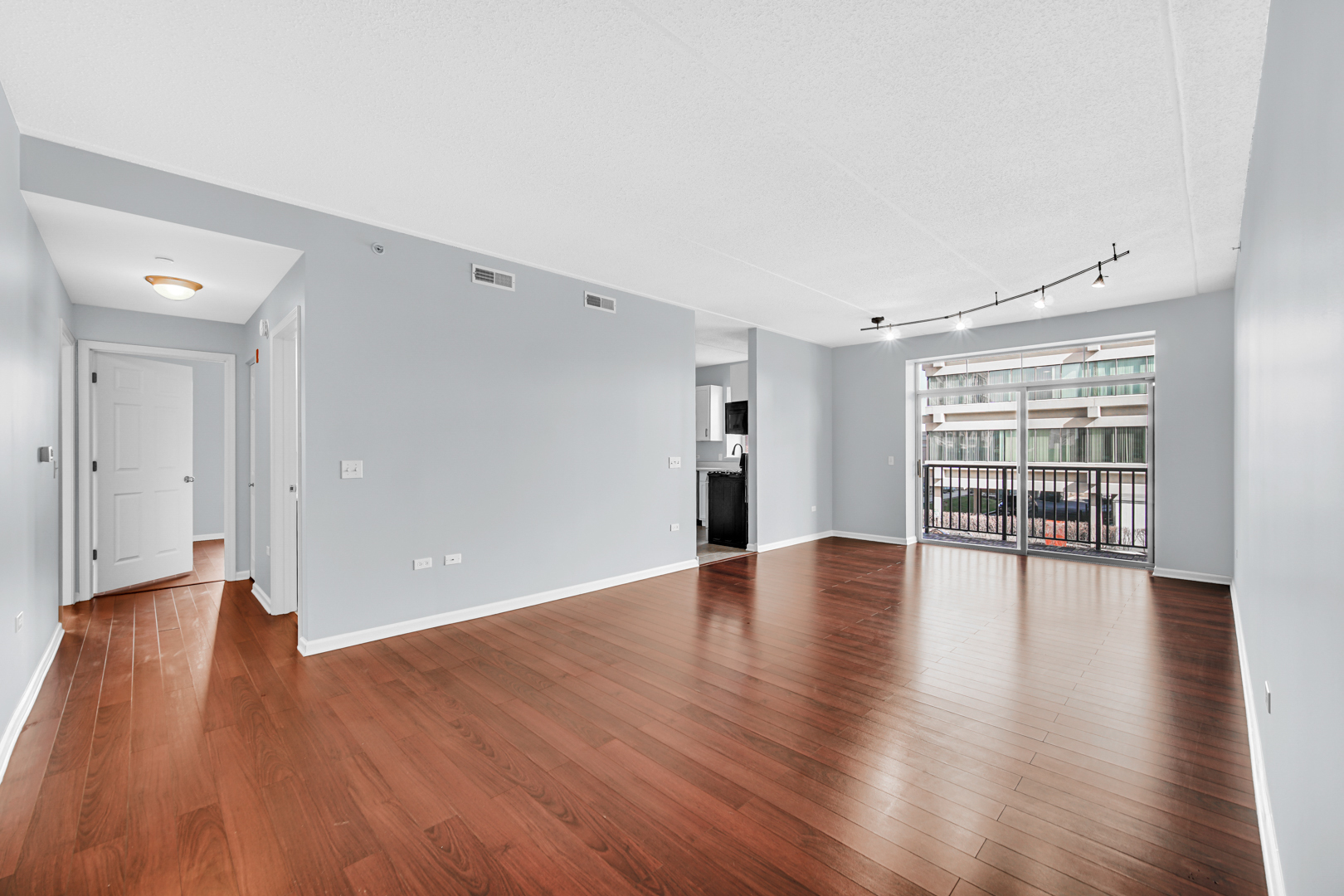 656 Pearson Street Unit: 212C