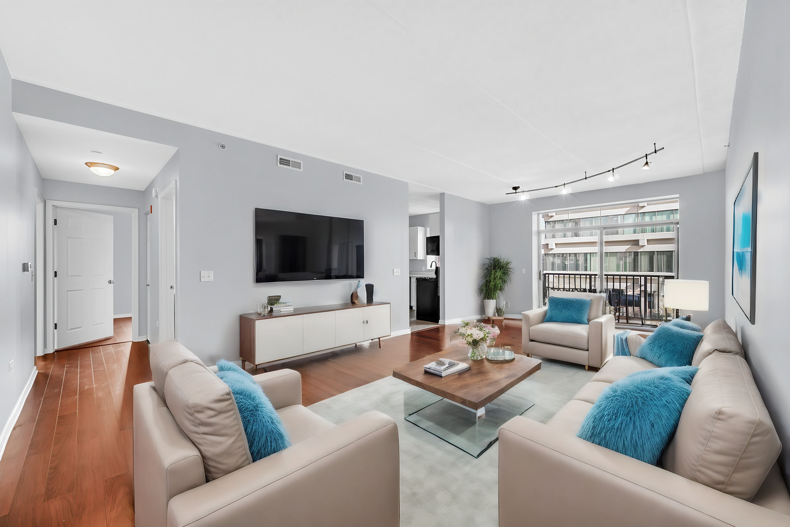 656 Pearson Street Unit: 212C